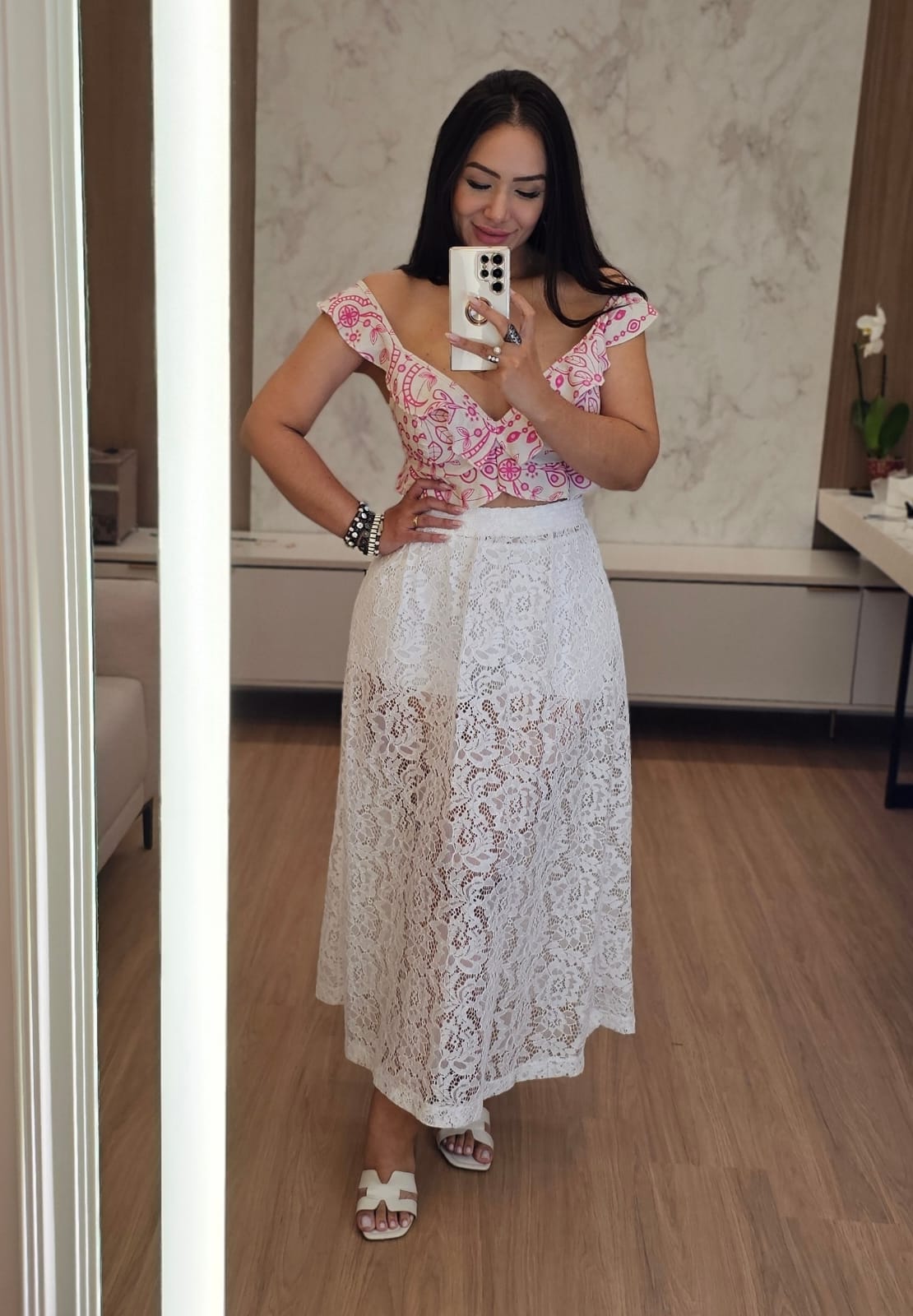 Saia Midi branca em Renda Premium