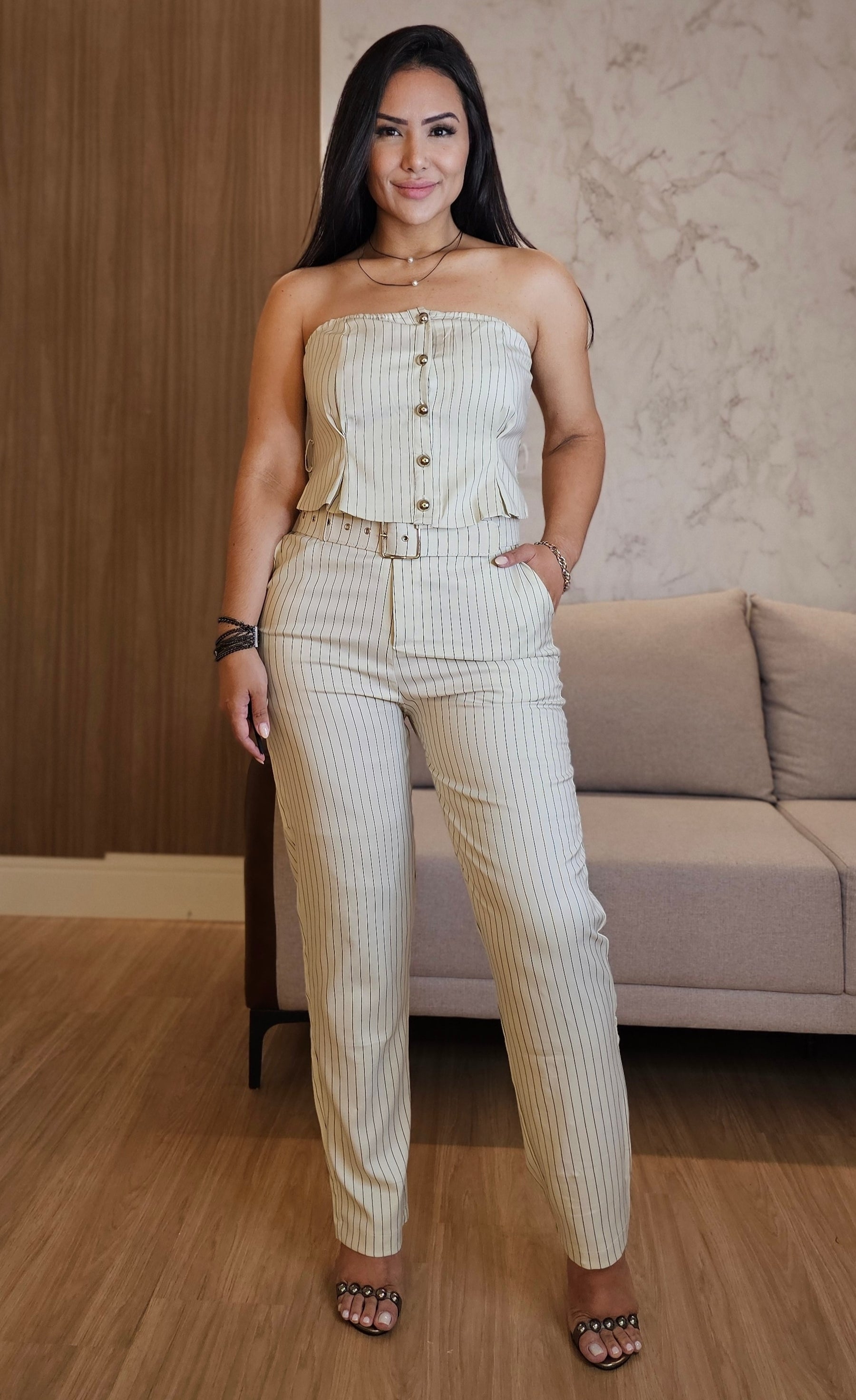 Conjunto Feminino Alfaiataria Risca de Giz – com cinto