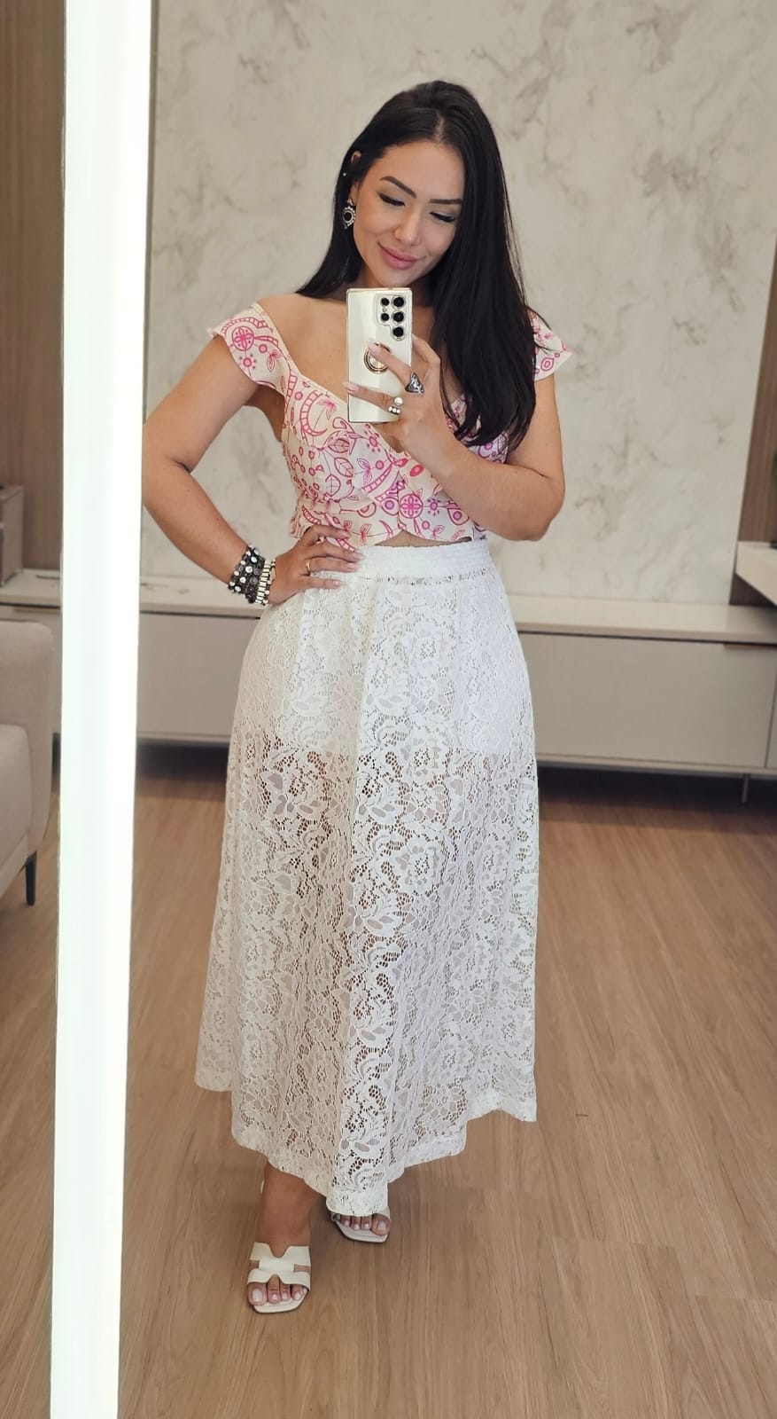 Saia Midi branca em Renda Premium