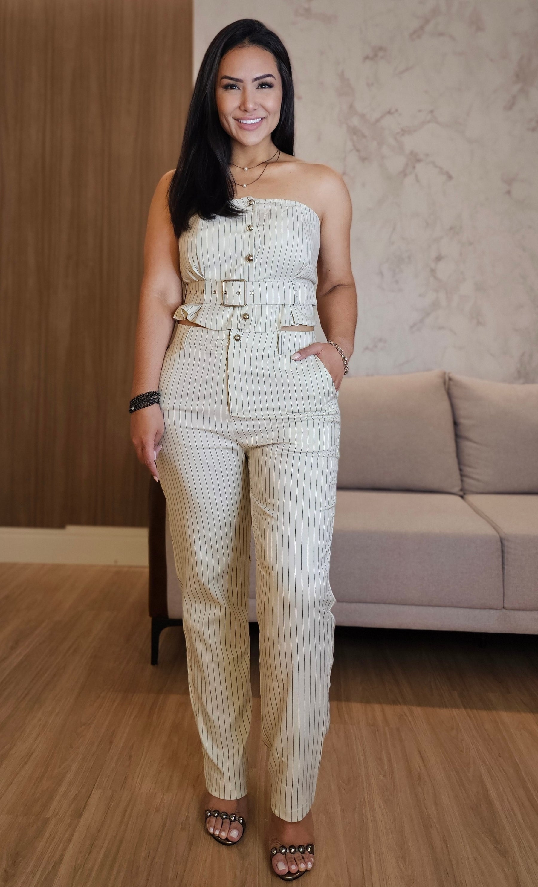 Conjunto Feminino Alfaiataria Risca de Giz – com cinto