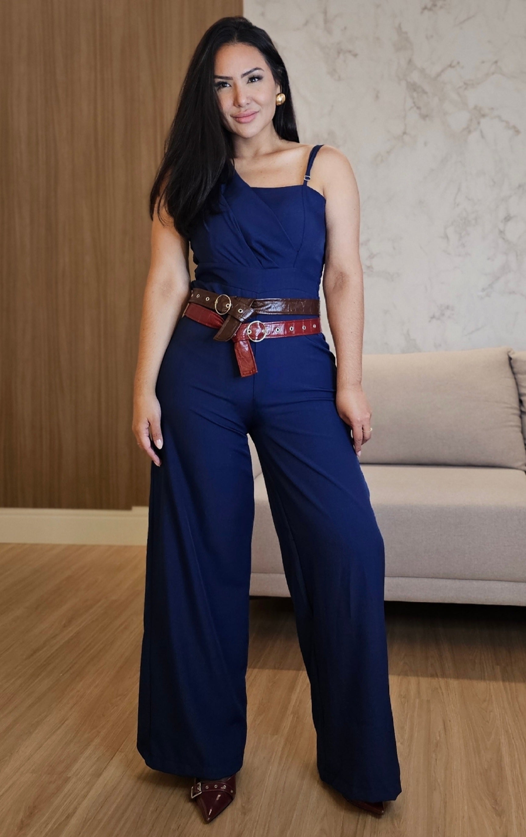 Macacão Feminino One Shoulder Azul Marinho – Elegância e Versatilidade
