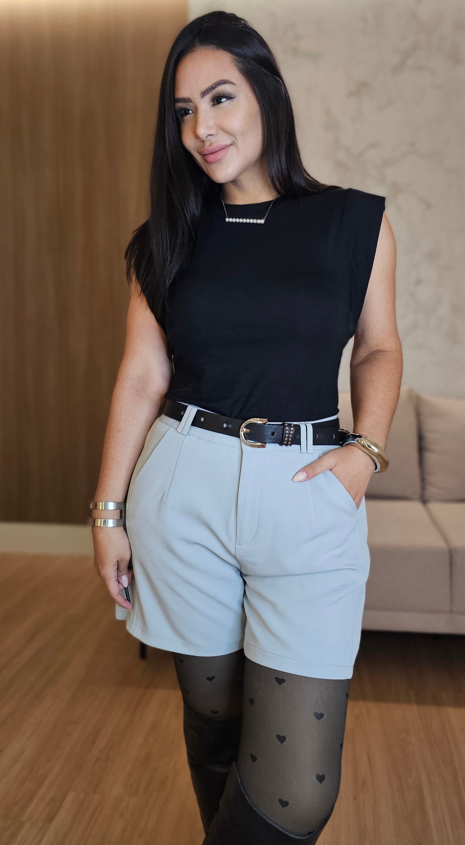 Short Feminino de Alfaiataria Premium azul claro
