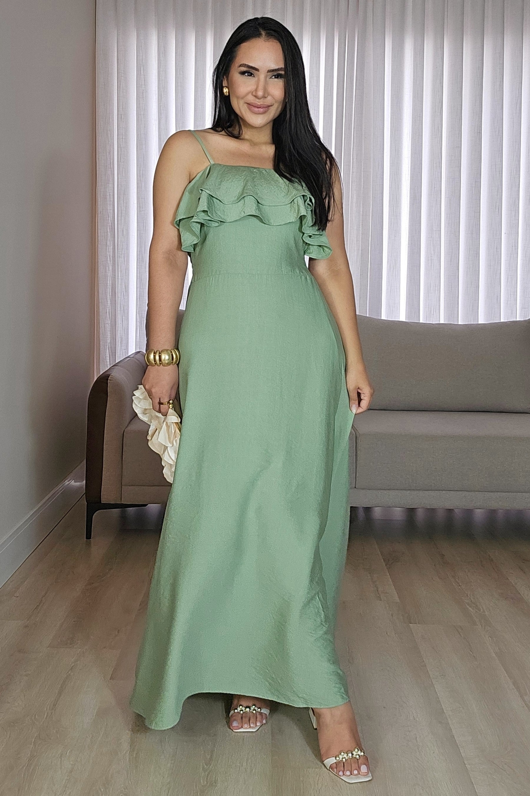 Vestido longo com babados