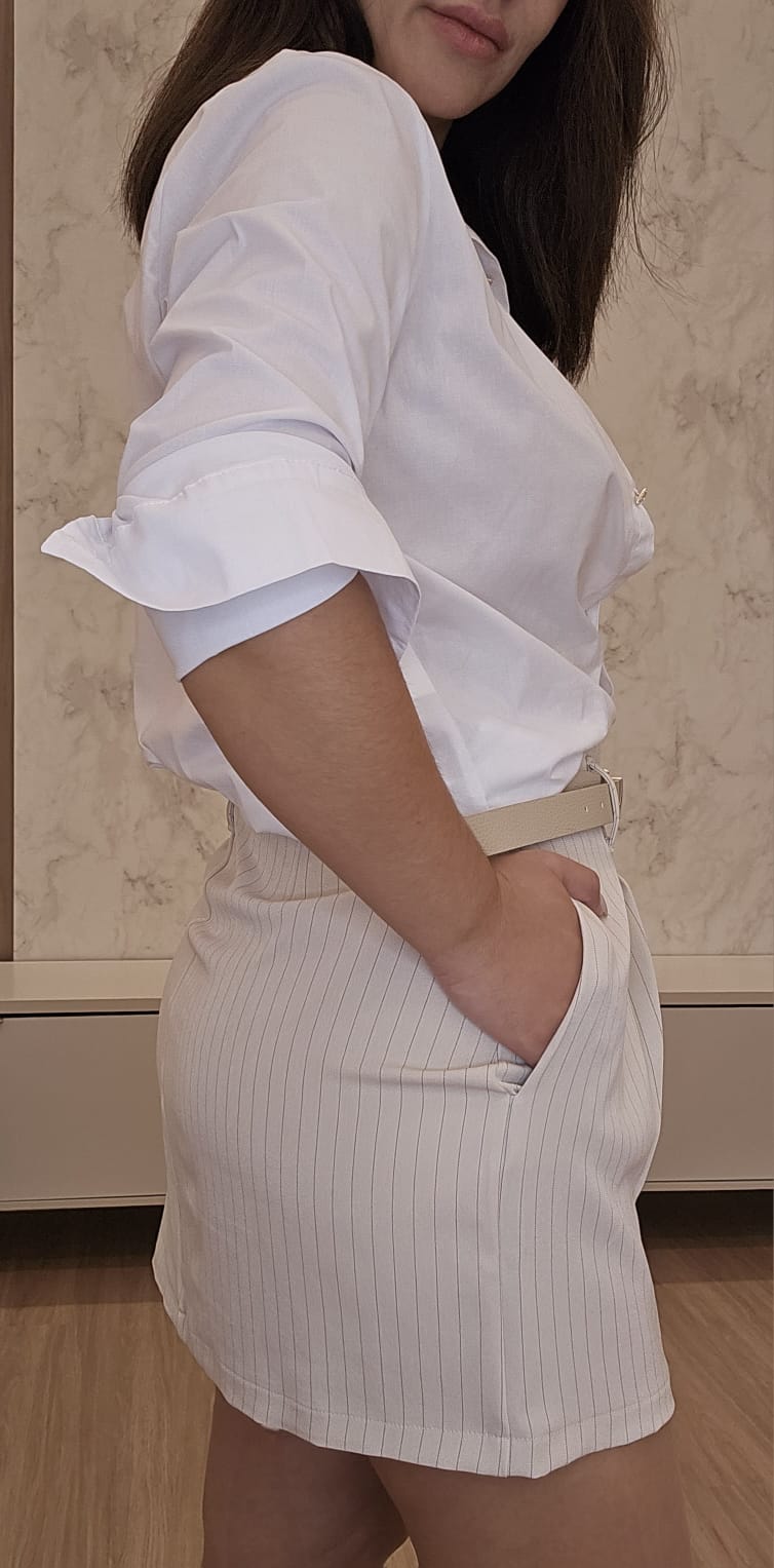 Mini Saia Alfaiataria Risca de Giz