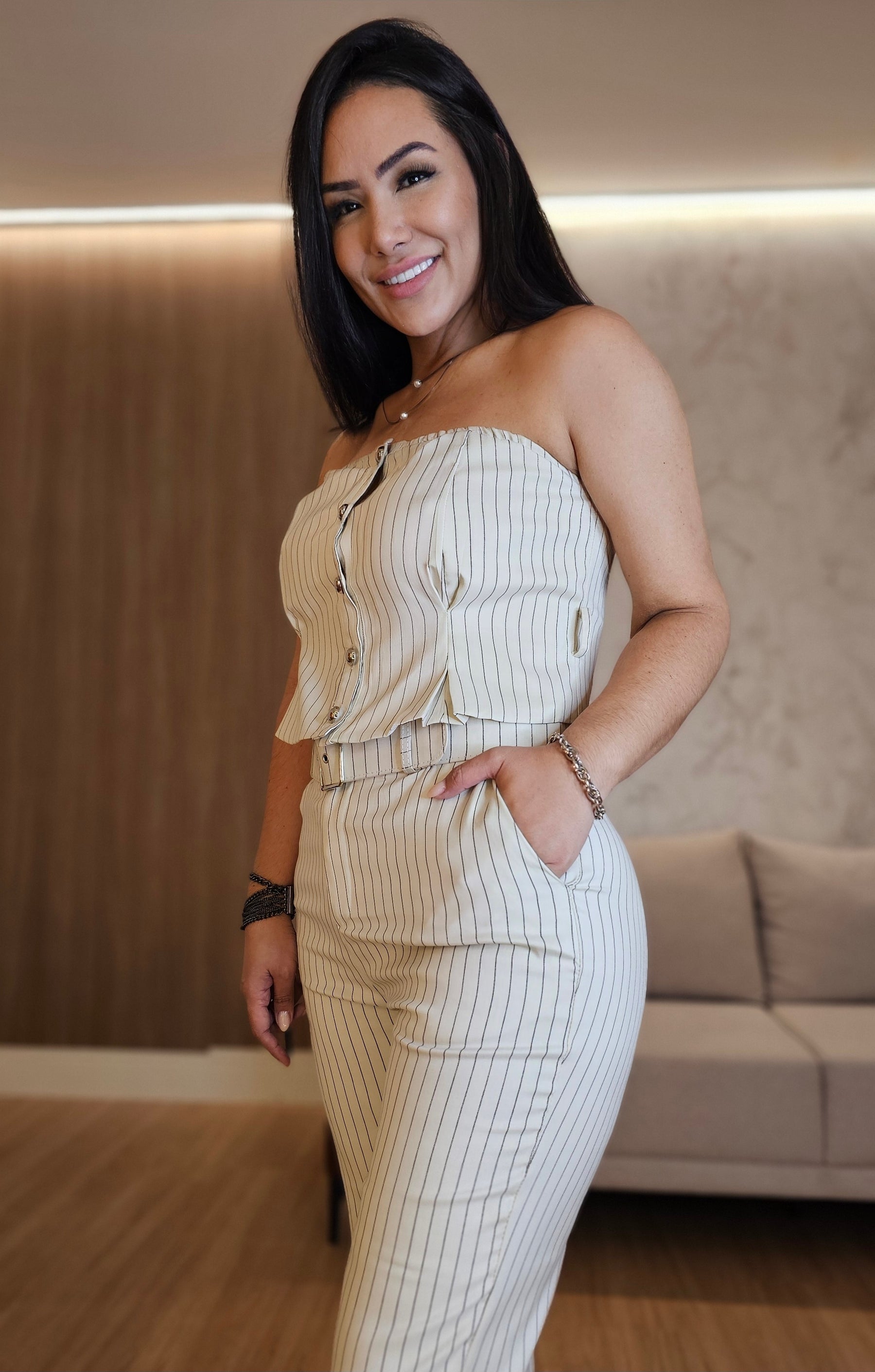 Conjunto Feminino Alfaiataria Risca de Giz – com cinto