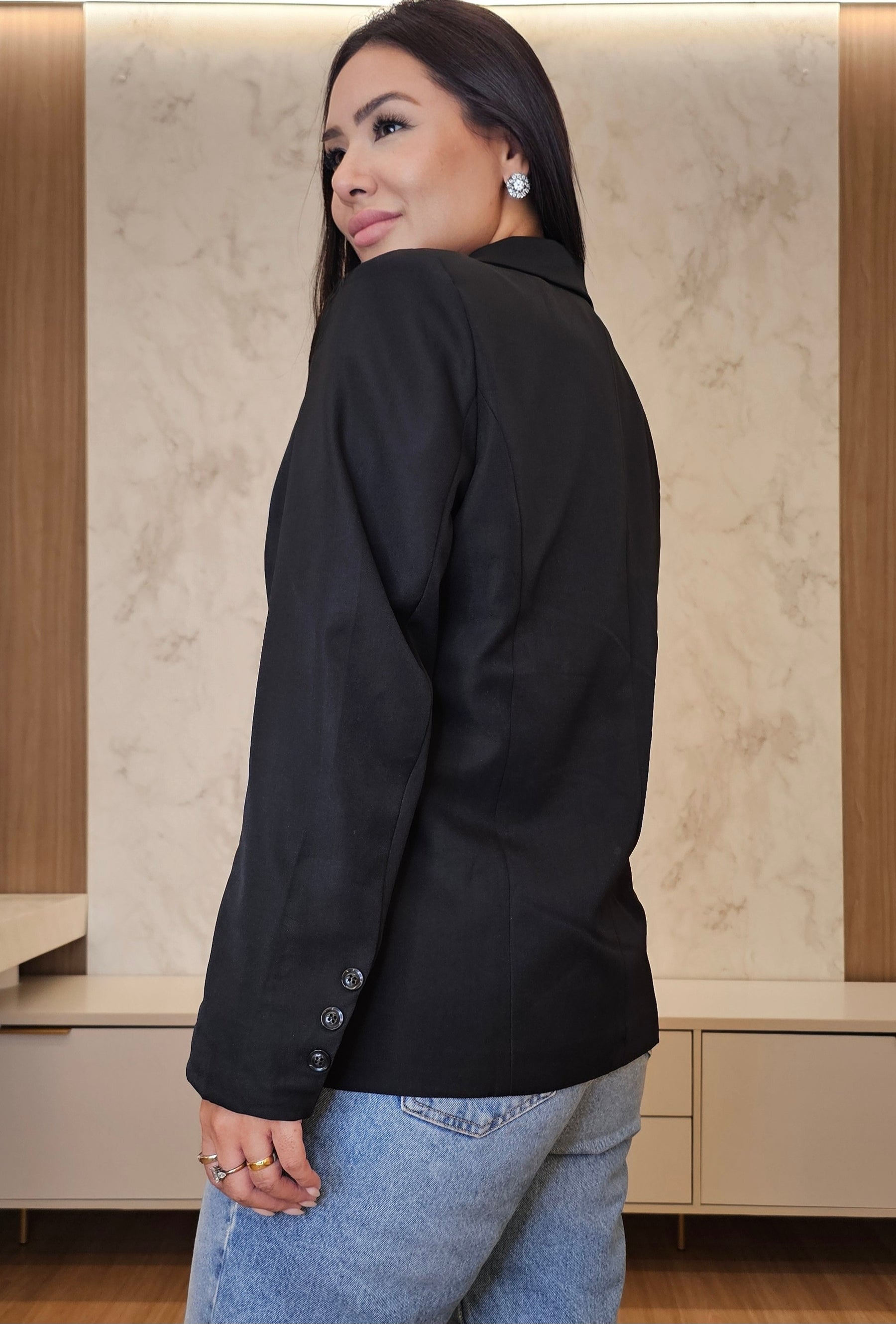 Blazer Feminino Preto de Alfaiataria Forrado