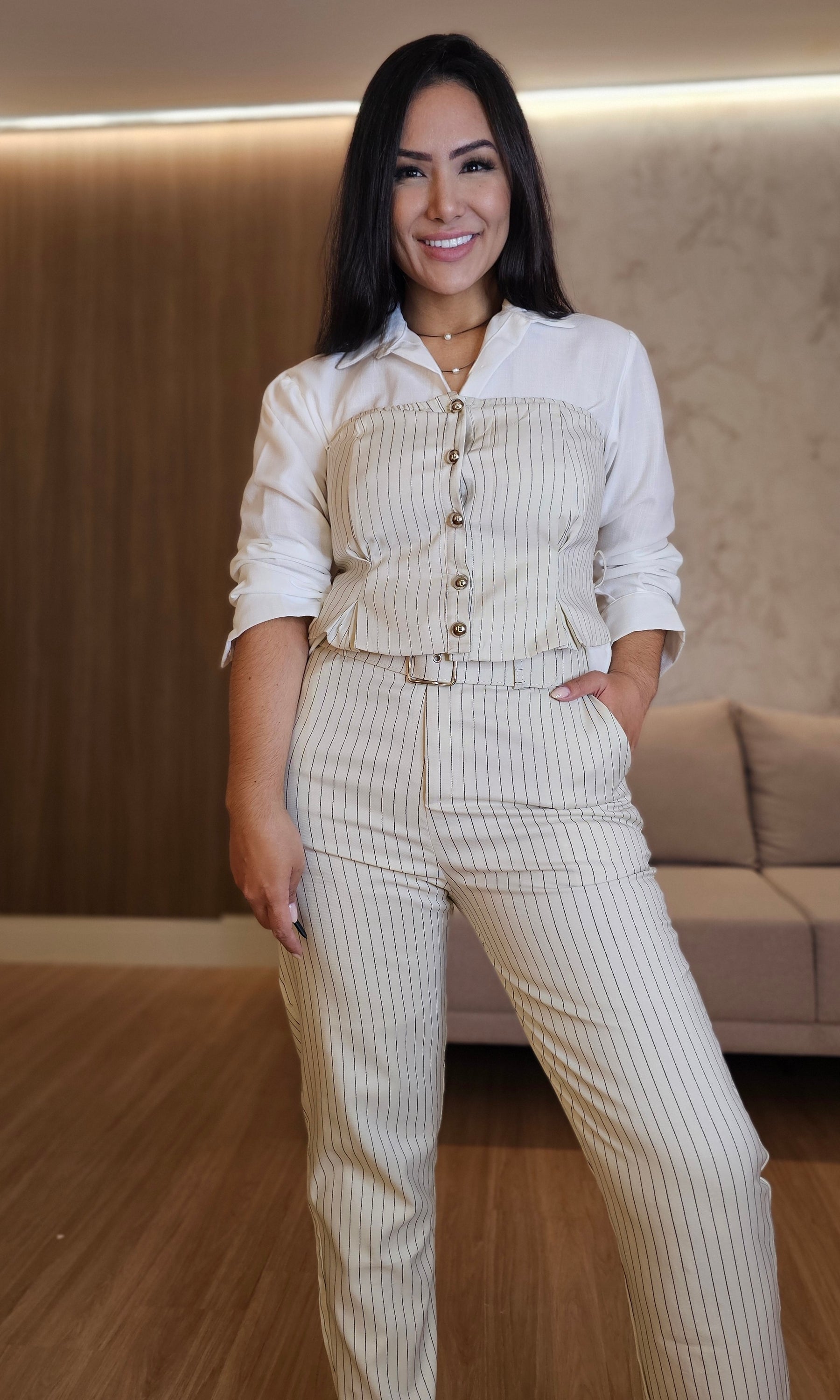 Conjunto Feminino Alfaiataria Risca de Giz – com cinto