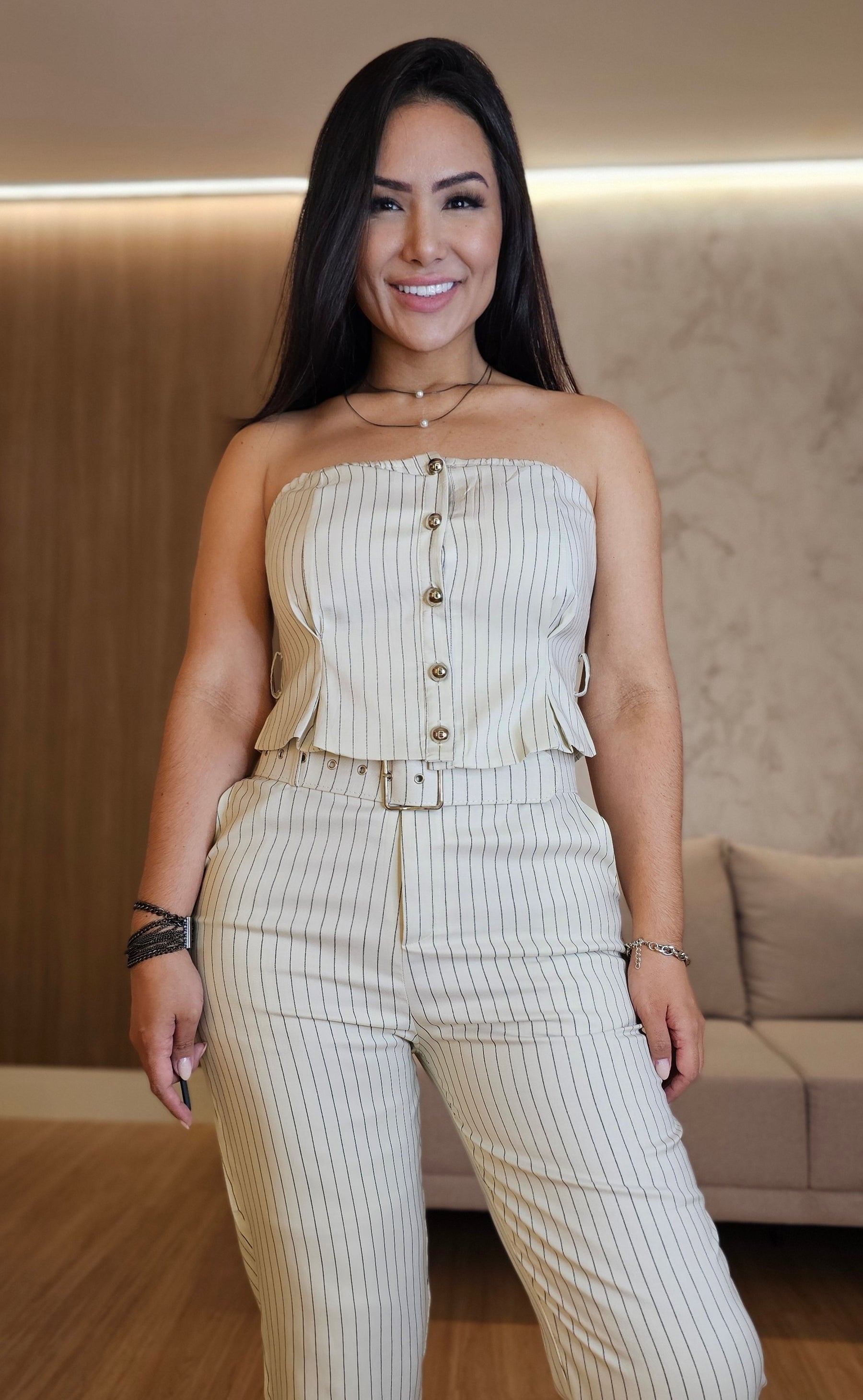 Conjunto Feminino Alfaiataria Risca de Giz – com cinto