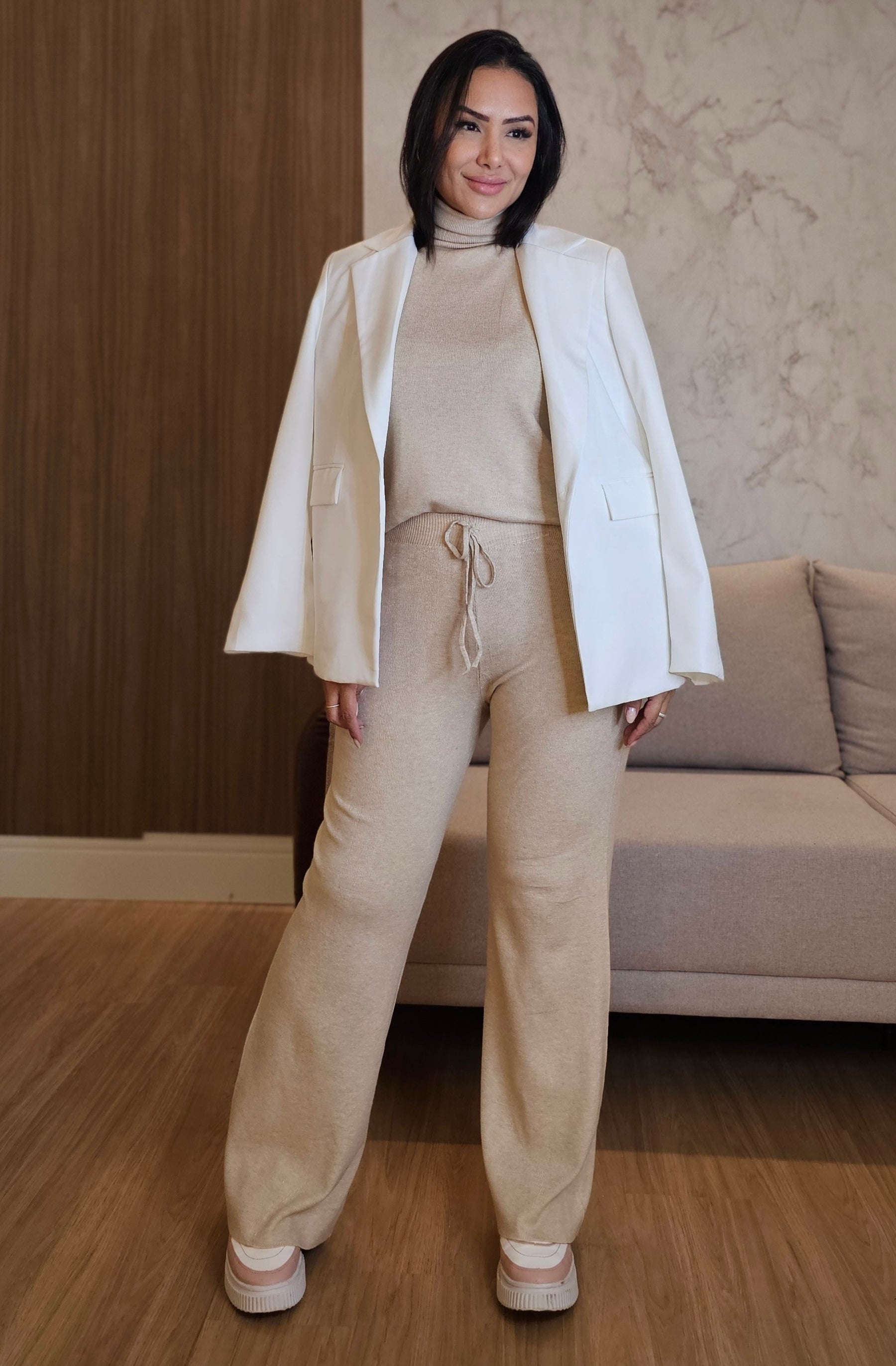 Blazer Feminino Branco de Alfaiataria – Forrado