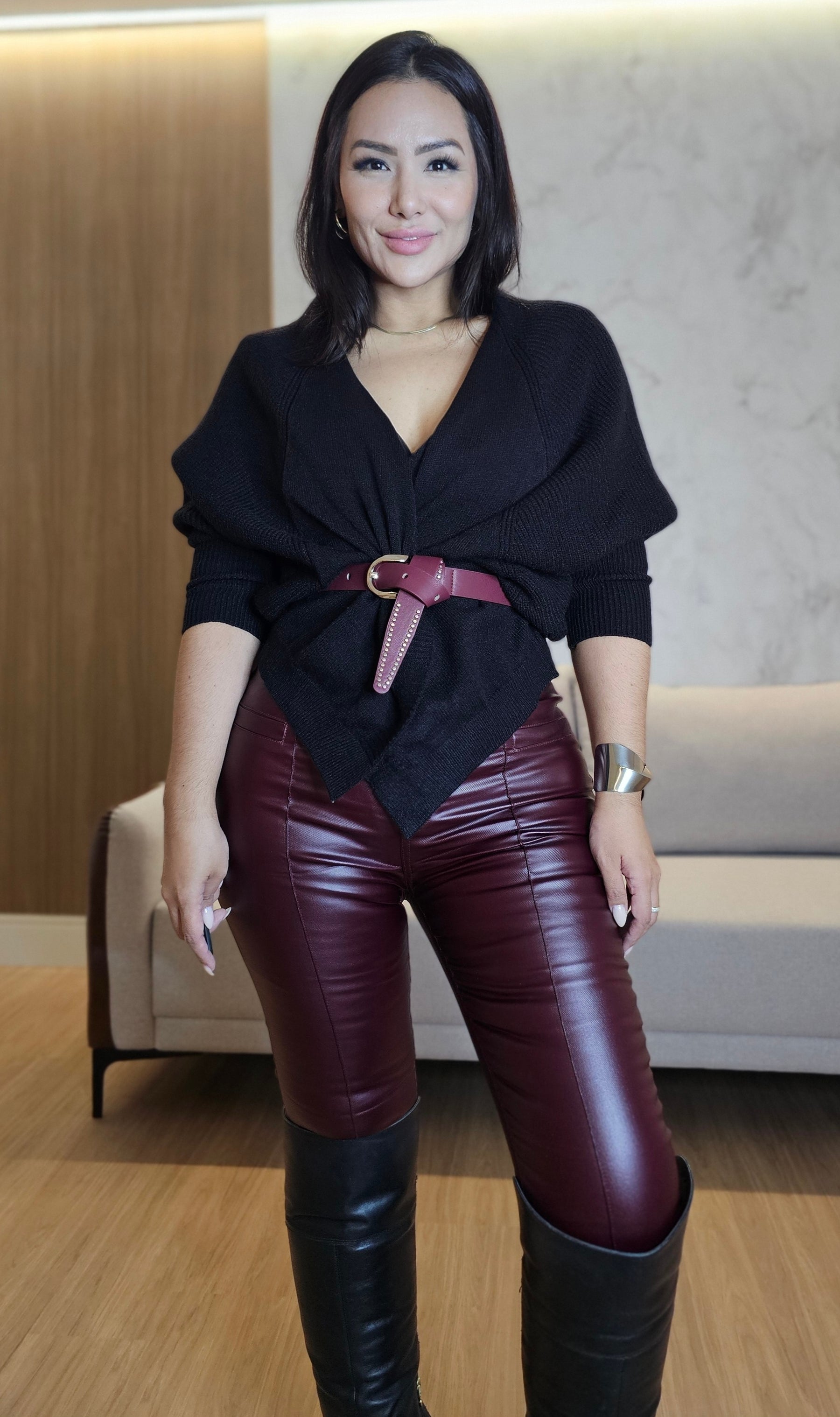 Calça Skinny Feminina Bordô em Couro Sintético com Elastano