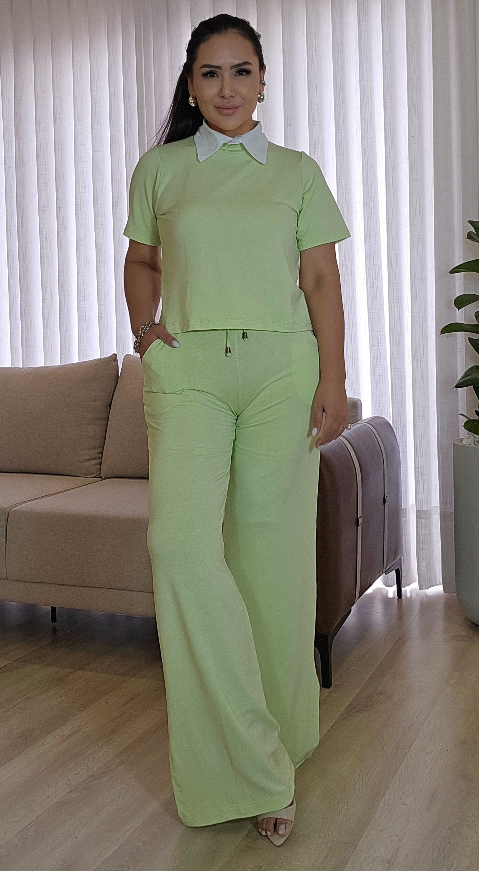 Conjunto Feminino Verde Lima de Calça Pantalona em Malha Premium