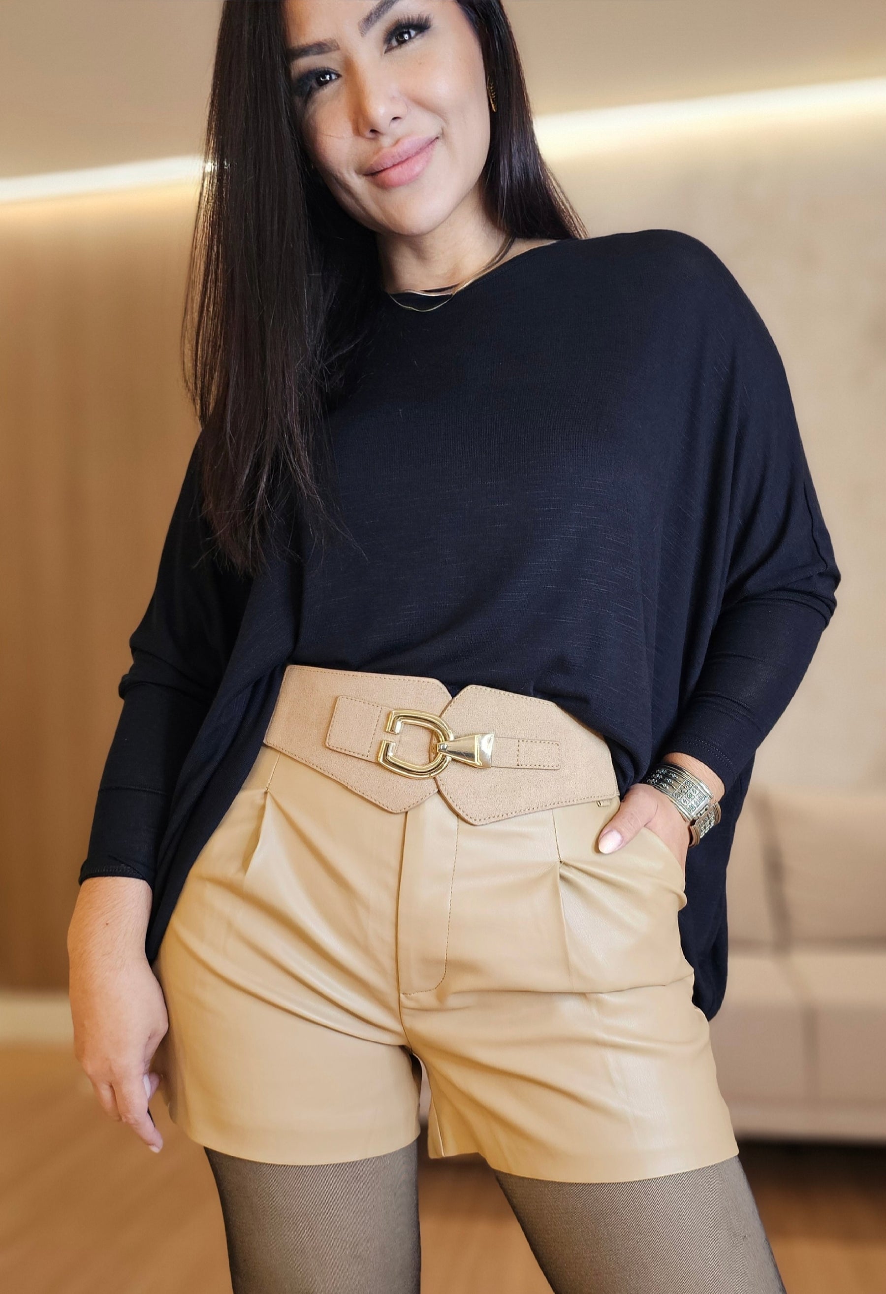 Blusa ampla Feminina Preta Manga Longa