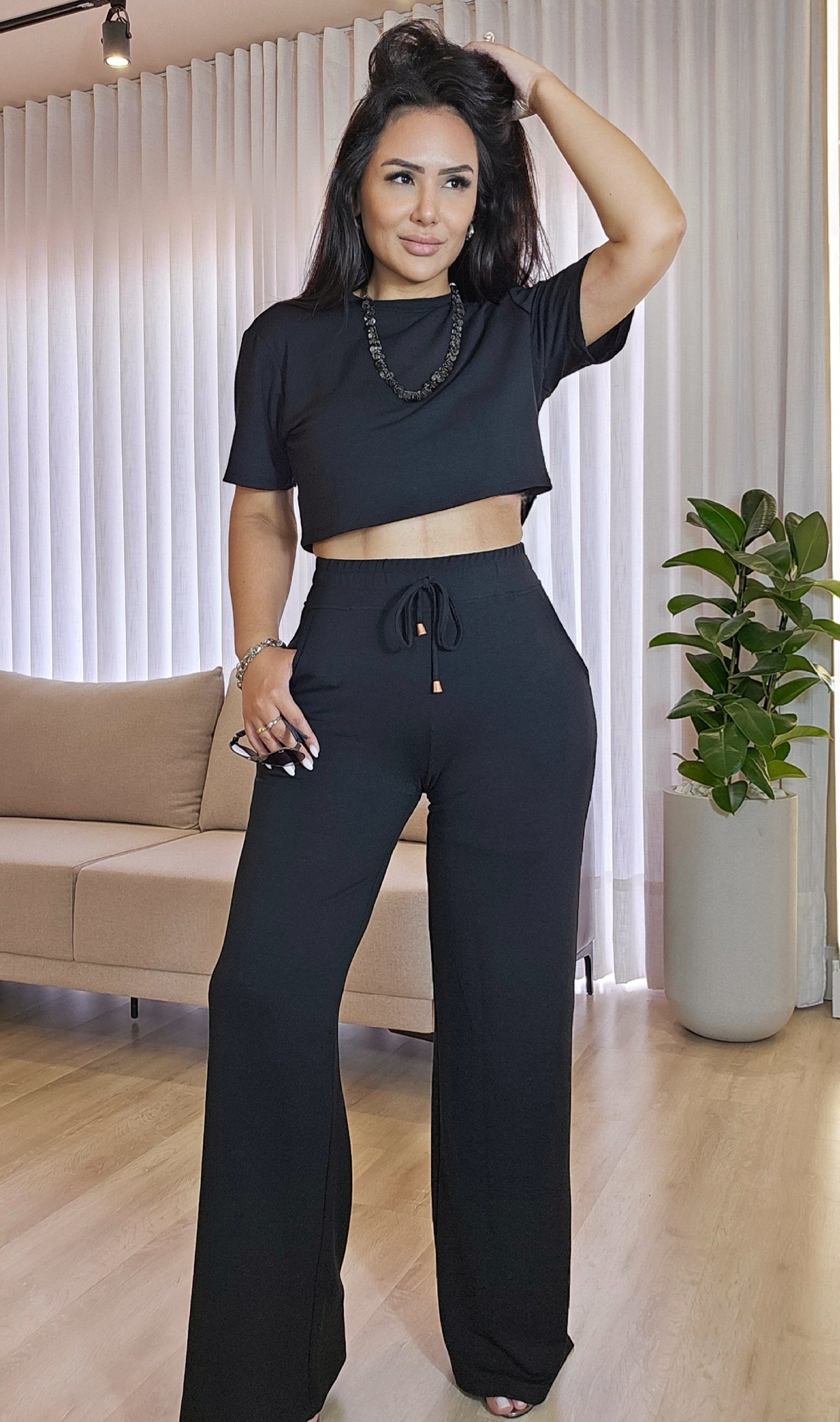 Conjunto Feminino Preto em Viscose Premium com Elastano