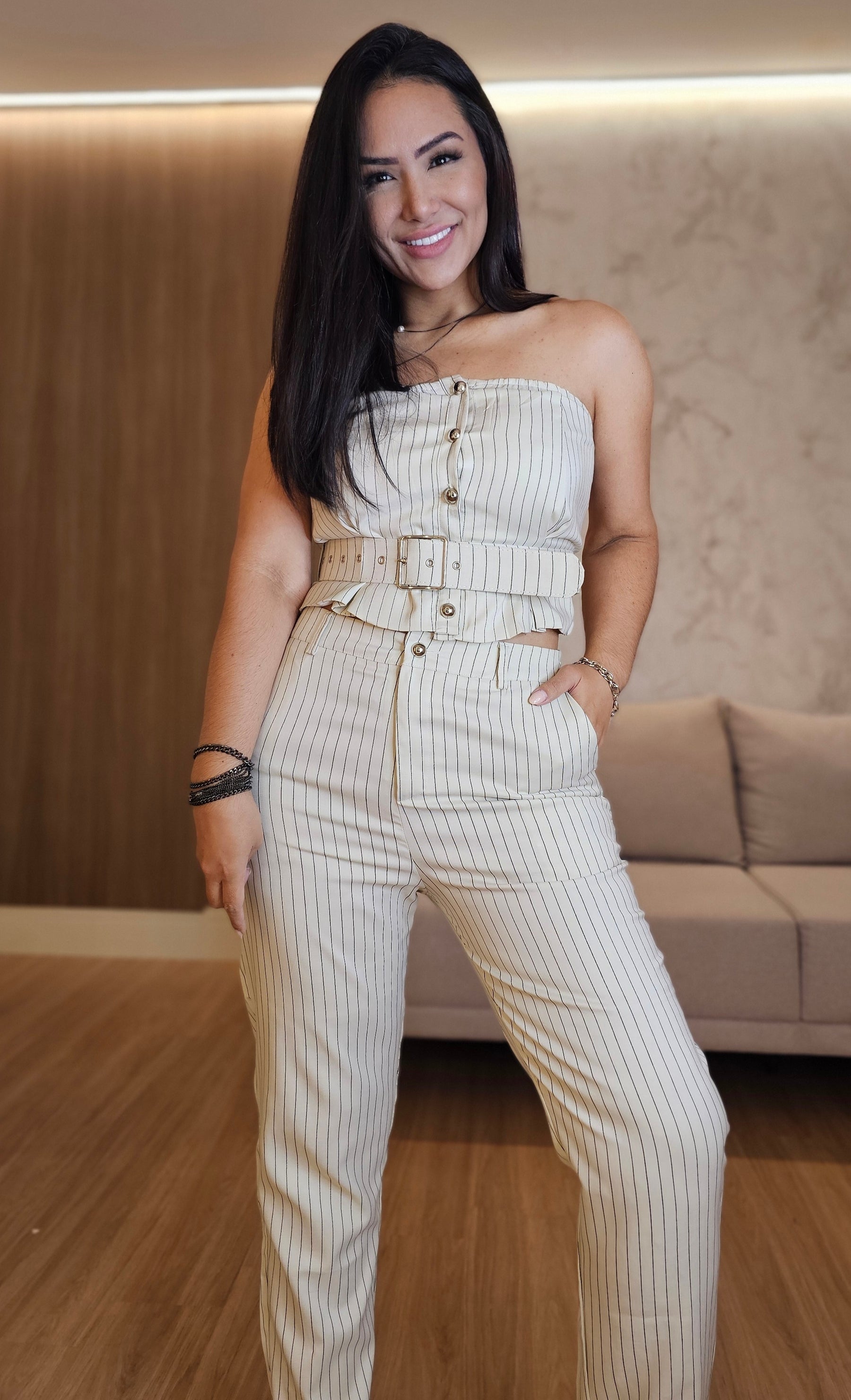 Conjunto Feminino Alfaiataria Risca de Giz – com cinto