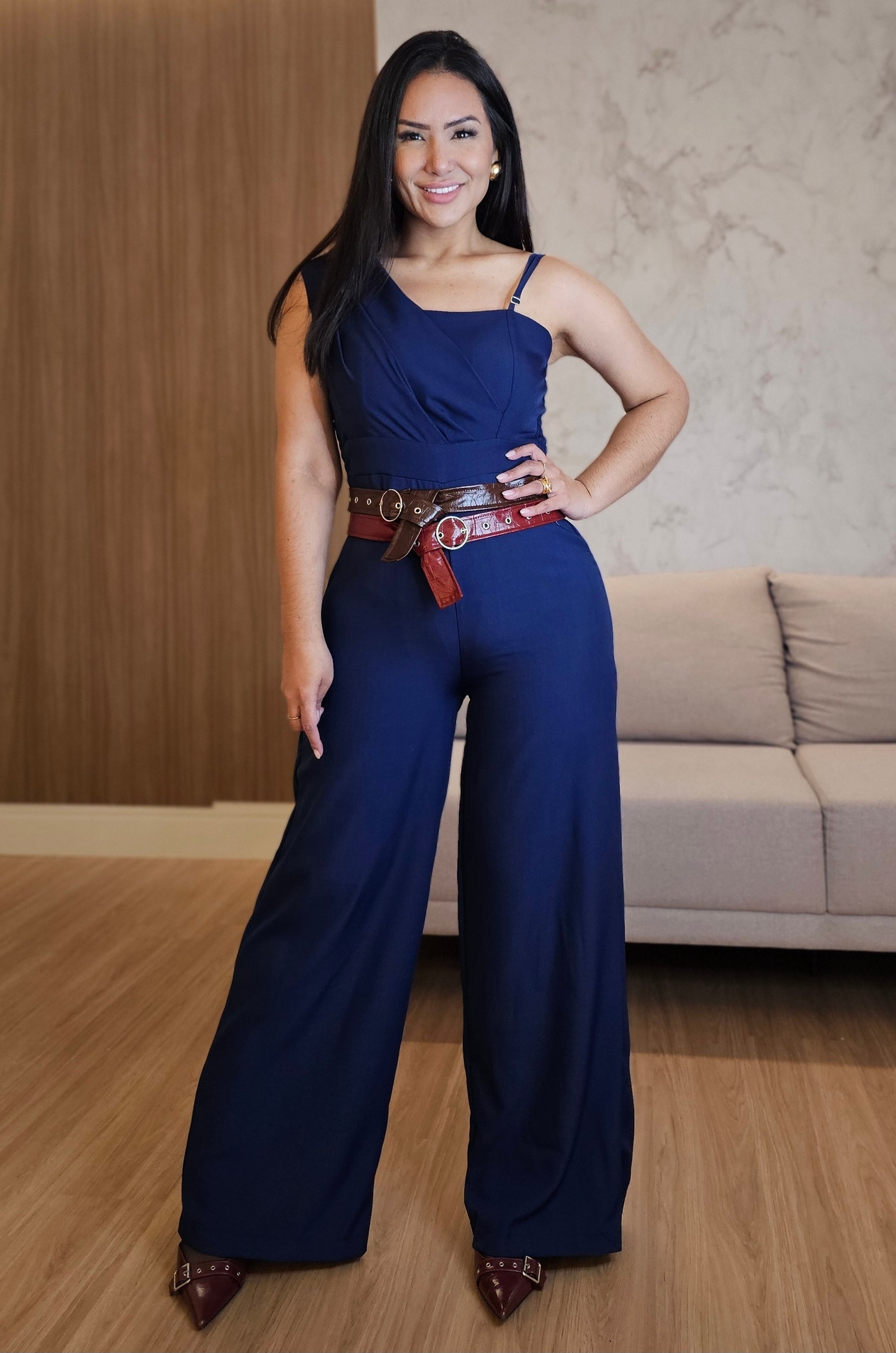 Macacão Feminino One Shoulder Azul Marinho – Elegância e Versatilidade