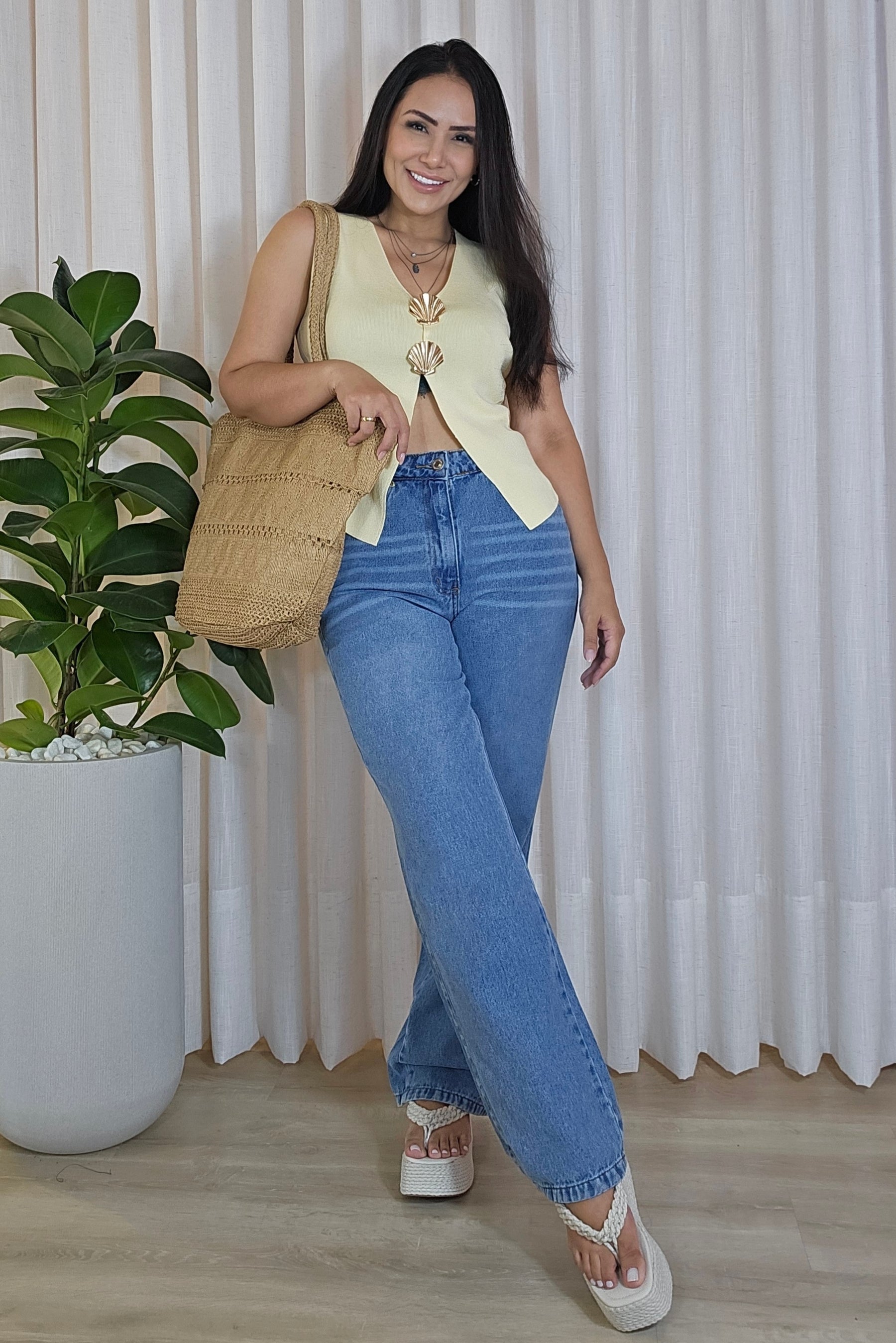 Blusa em Modal Premium com Broche removível - 5 cores