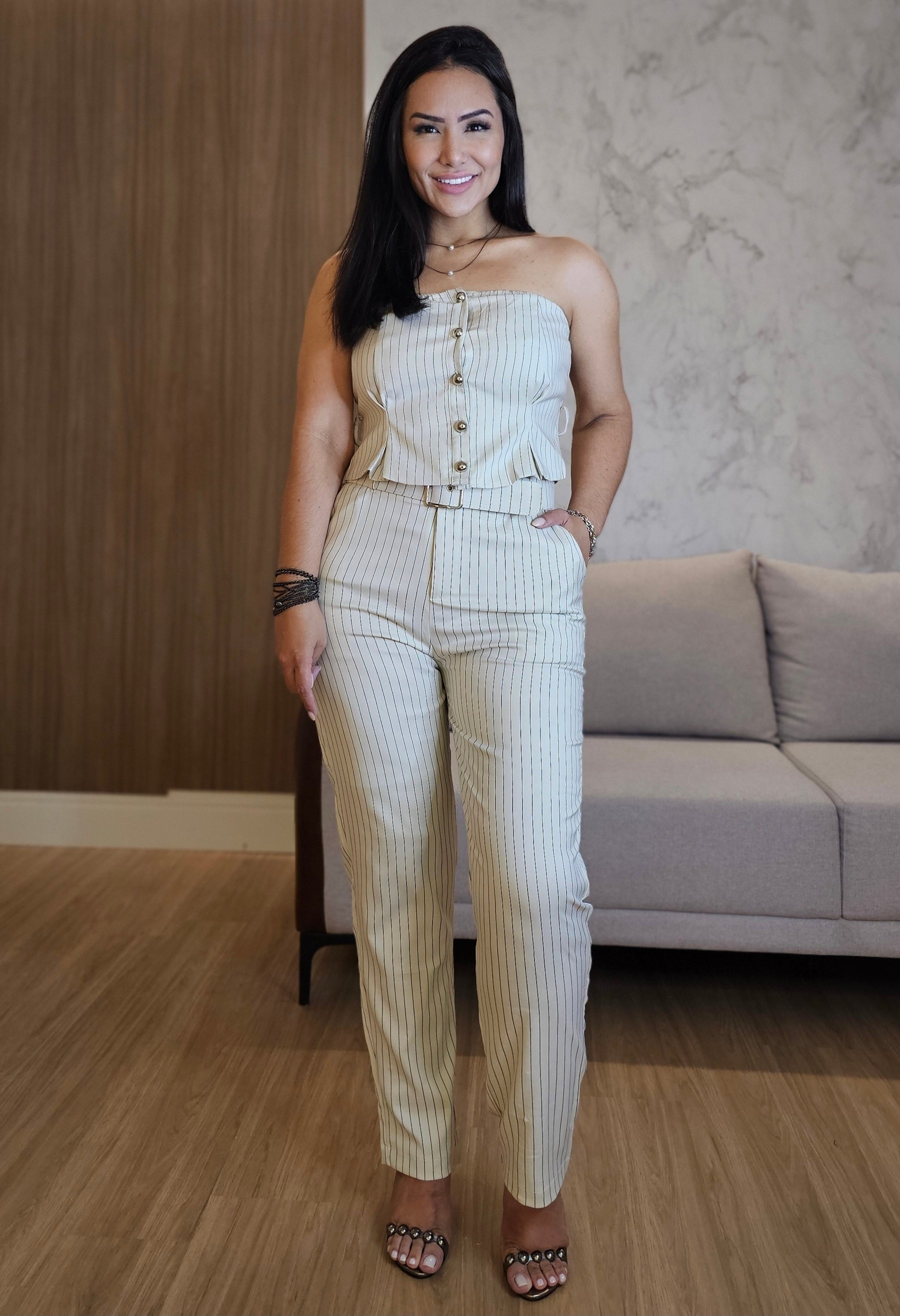 Conjunto Feminino Alfaiataria Risca de Giz – com cinto