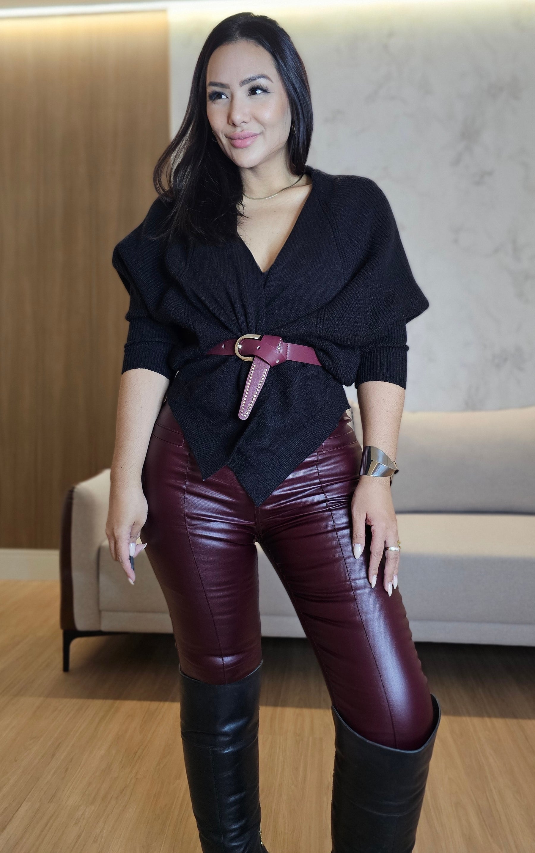 Calça Skinny Feminina Bordô em Couro Sintético com Elastano