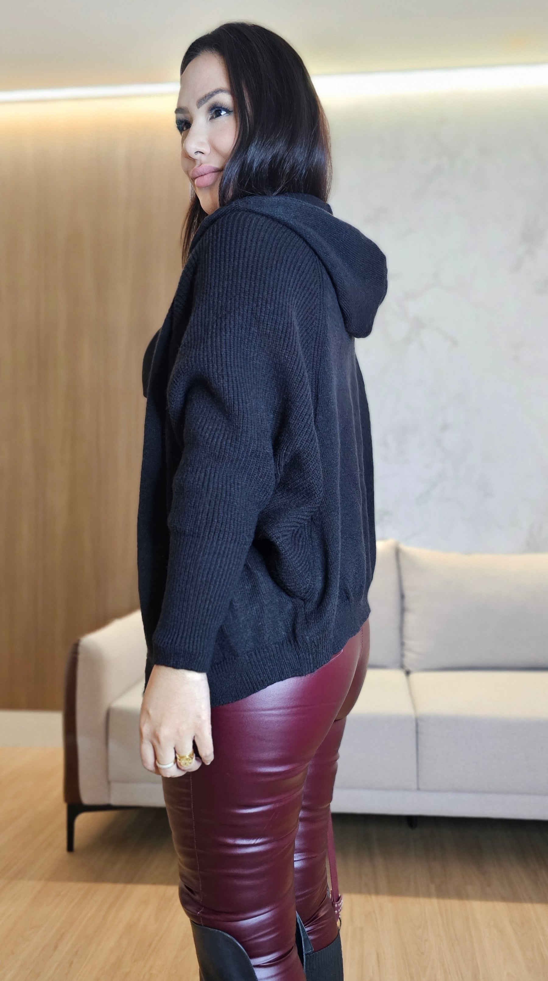 Cardigan Feminino de Tricot com Capuz – Preto