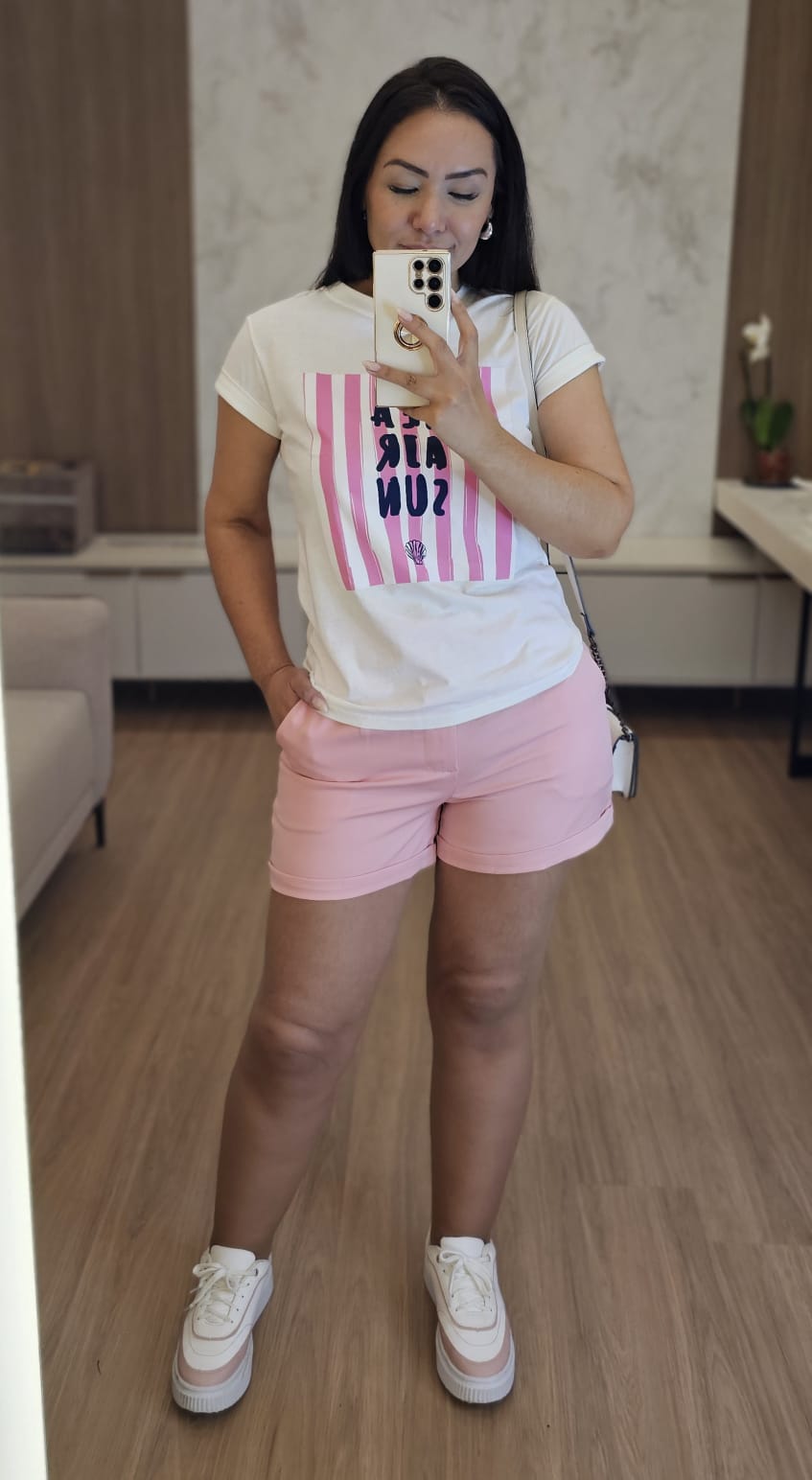 T-shirt feminina SEA AIR SUN Estampada em algodão