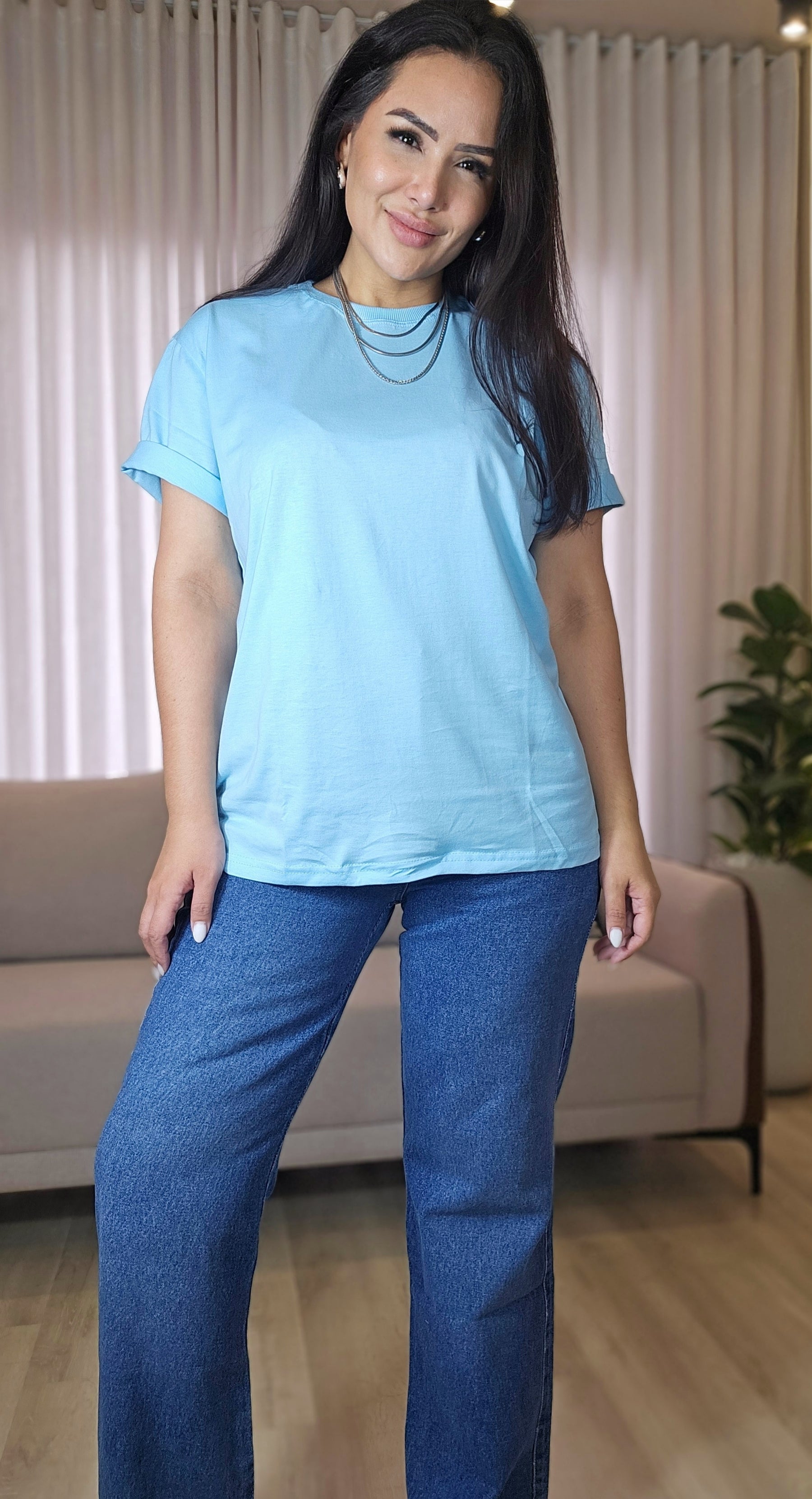 T-shirt Azul Feminina em Algodão Premium com Caimento Leve e Toque Suave