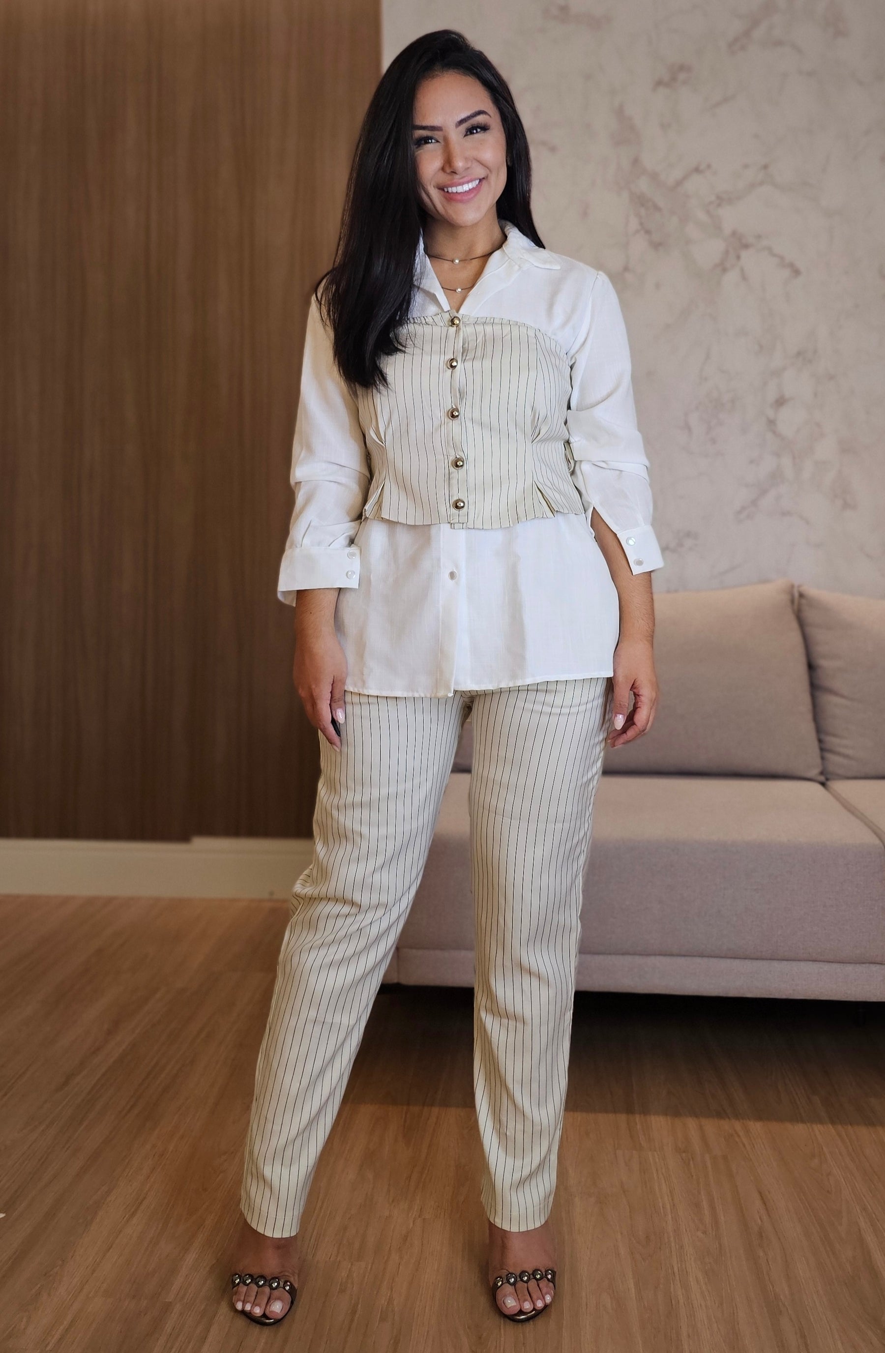 Conjunto Feminino Alfaiataria Risca de Giz – com cinto