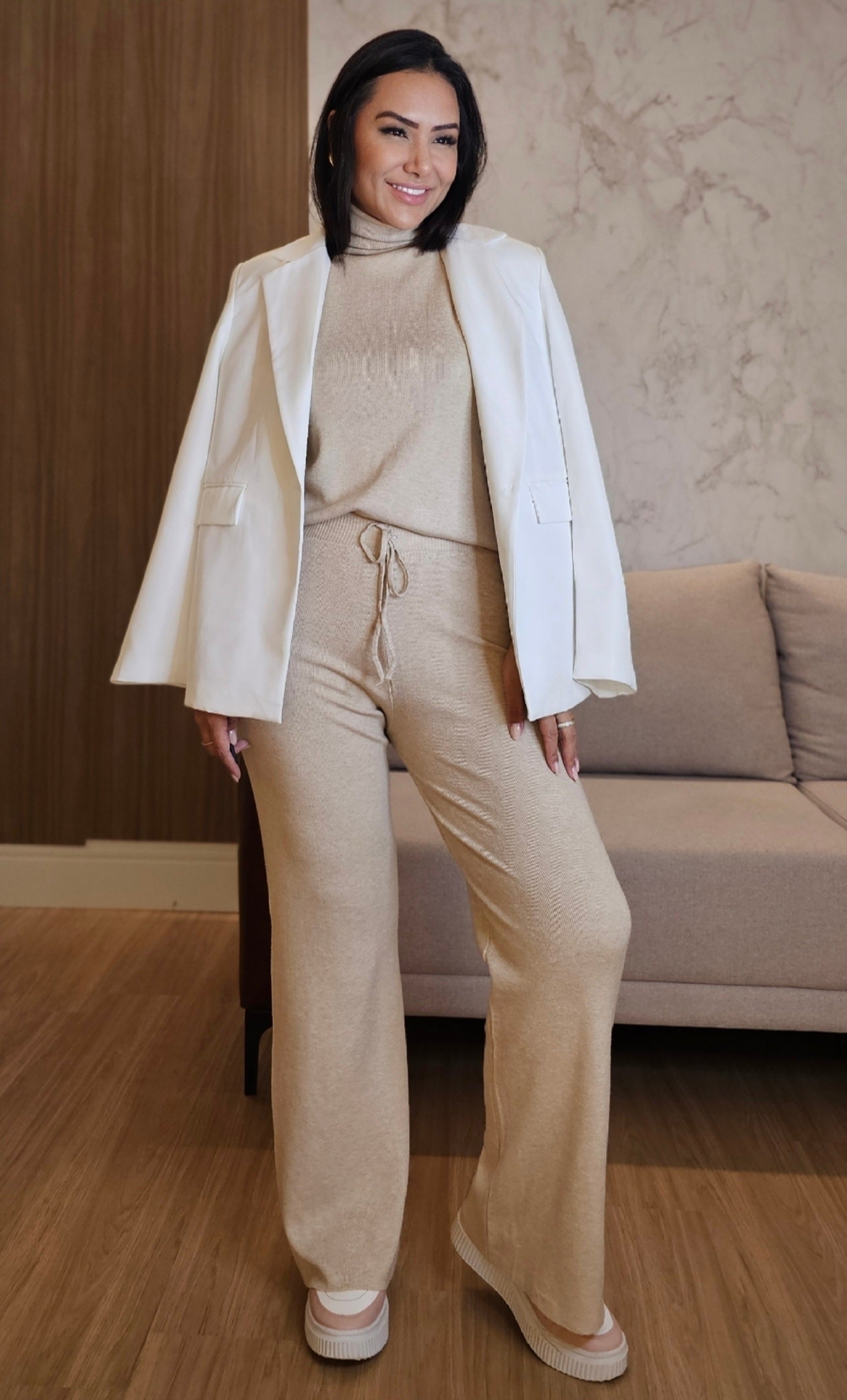 Blazer Feminino Branco de Alfaiataria – Forrado