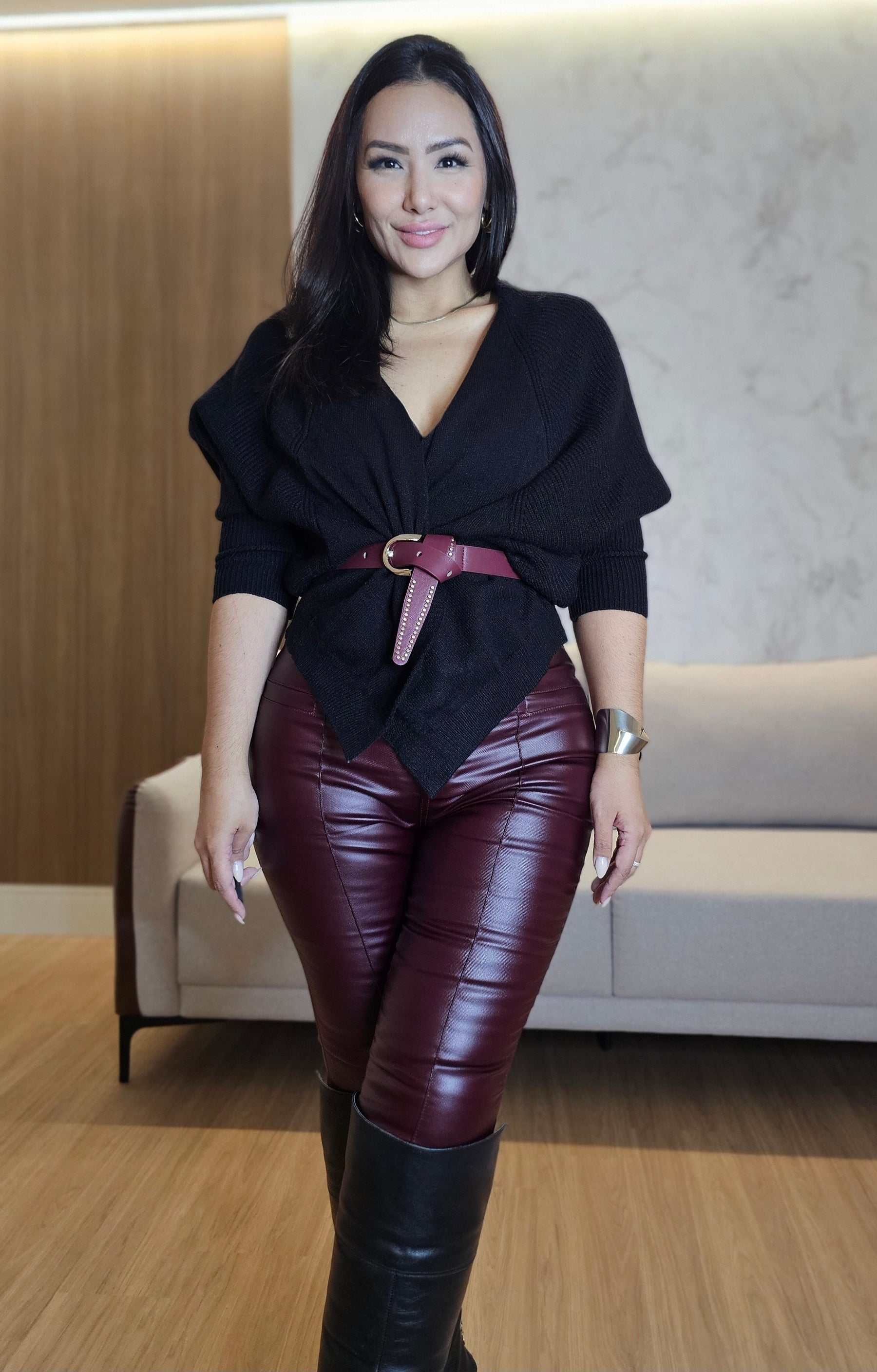 Calça Skinny Feminina Bordô em Couro Sintético com Elastano