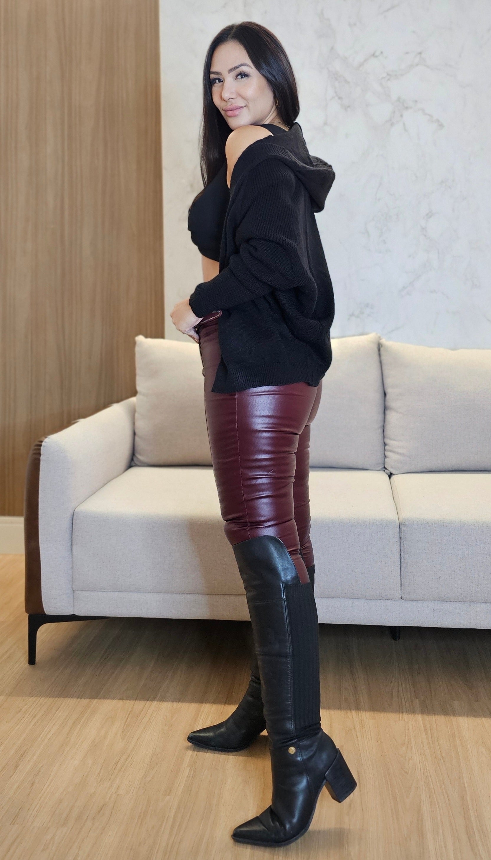 Cardigan Feminino de Tricot com Capuz – Preto