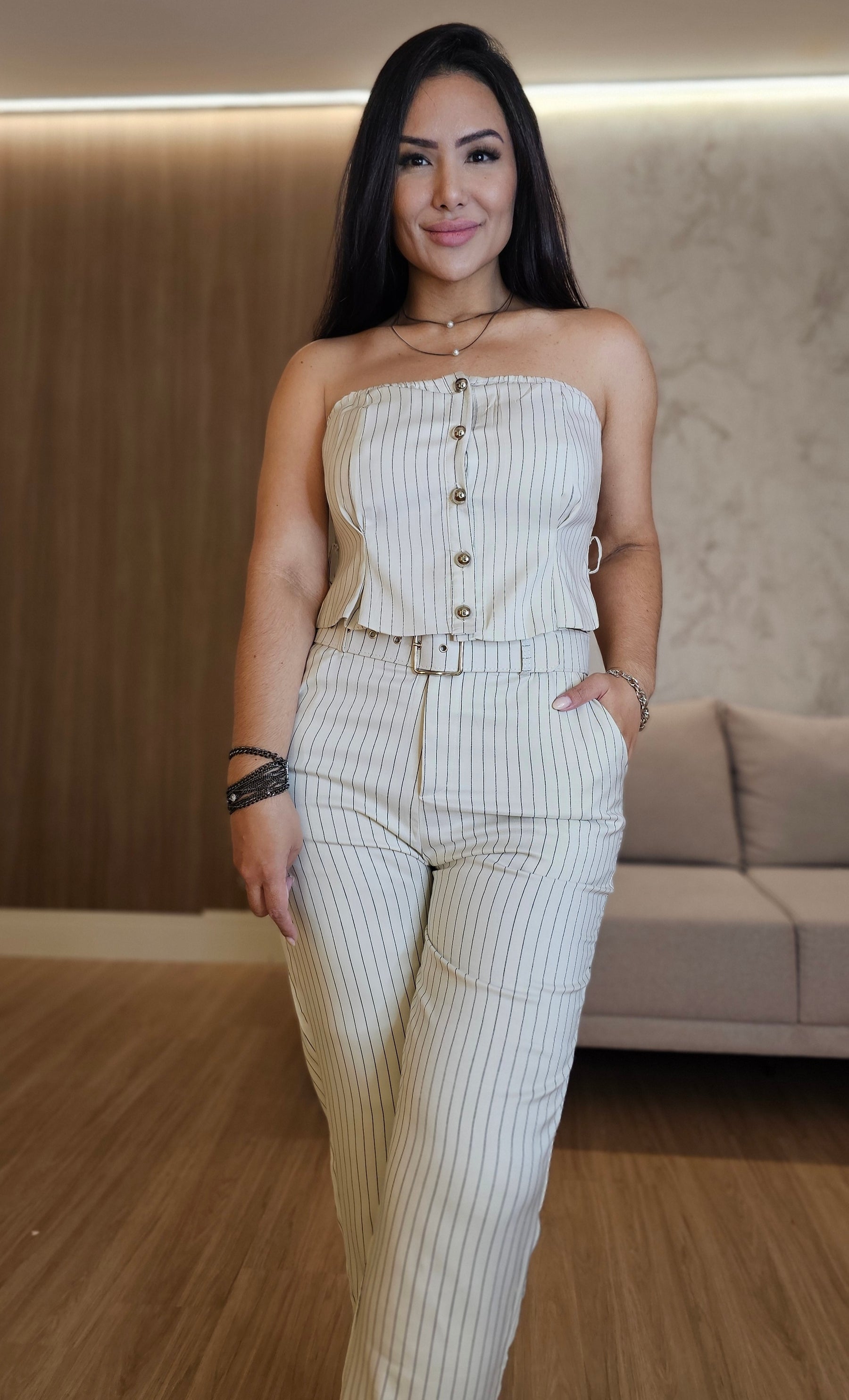 Conjunto Feminino Alfaiataria Risca de Giz – com cinto