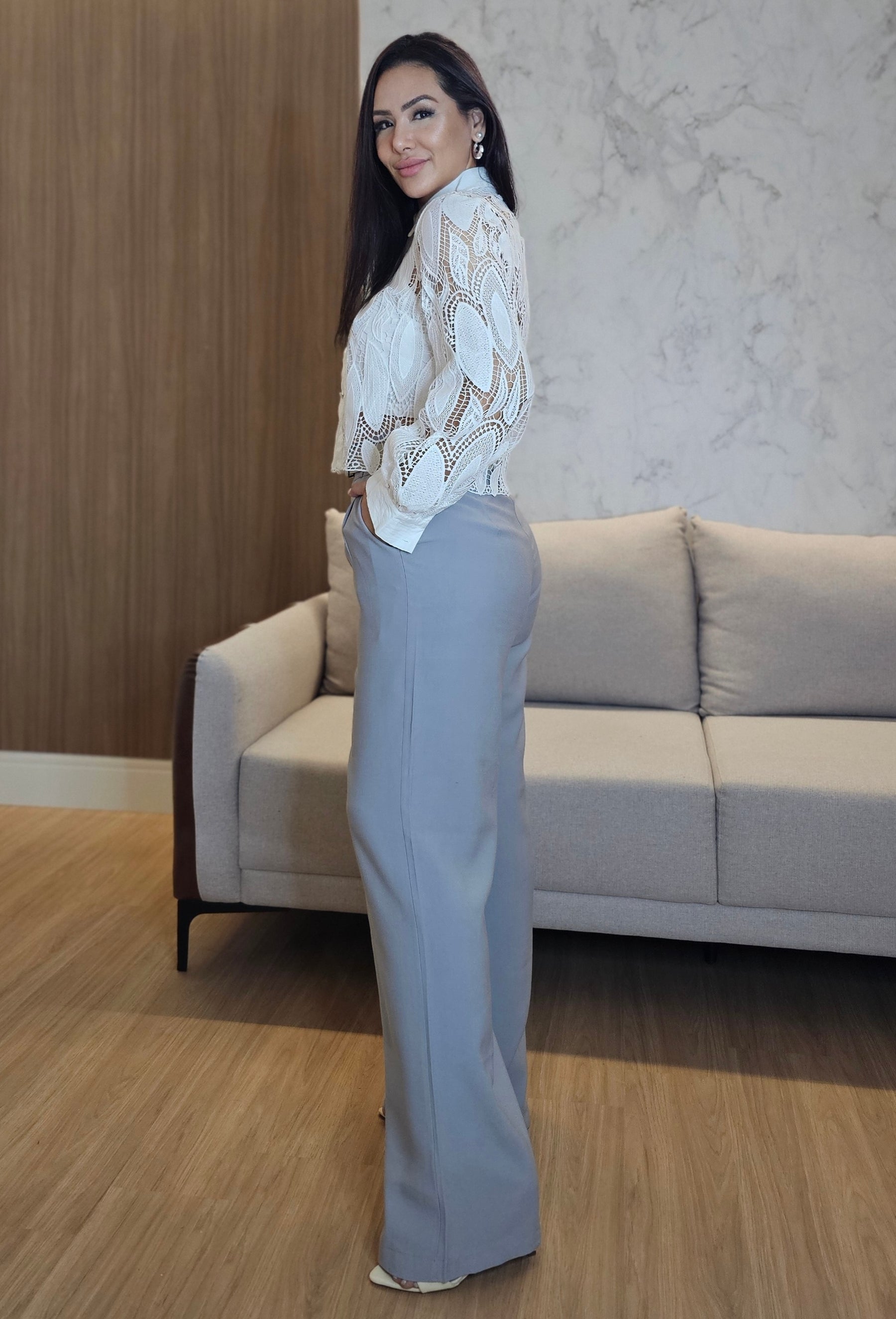 Calça Feminina Pantalona de Alfaiataria Cinza