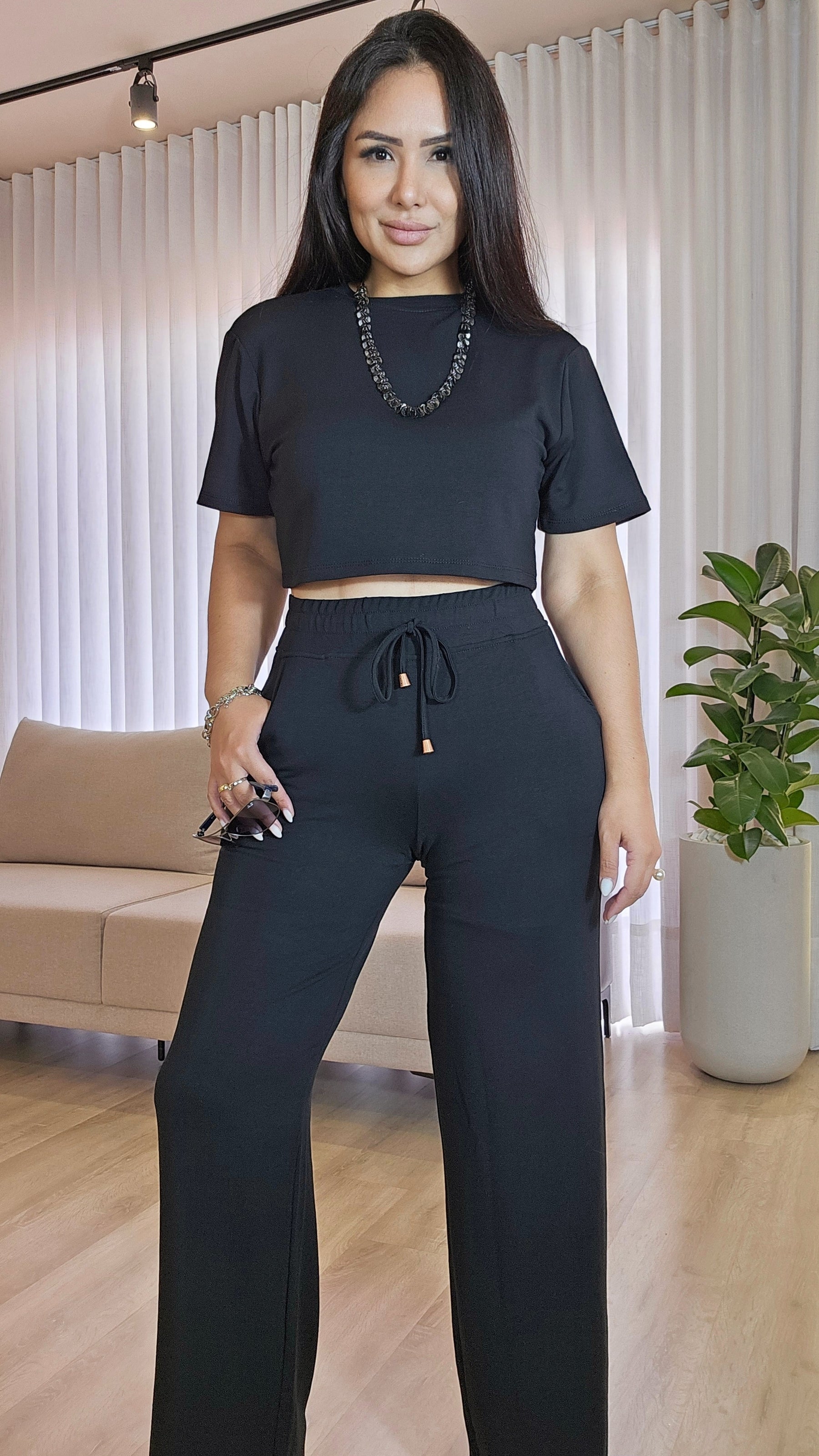 Conjunto Feminino Preto em Viscose Premium com Elastano