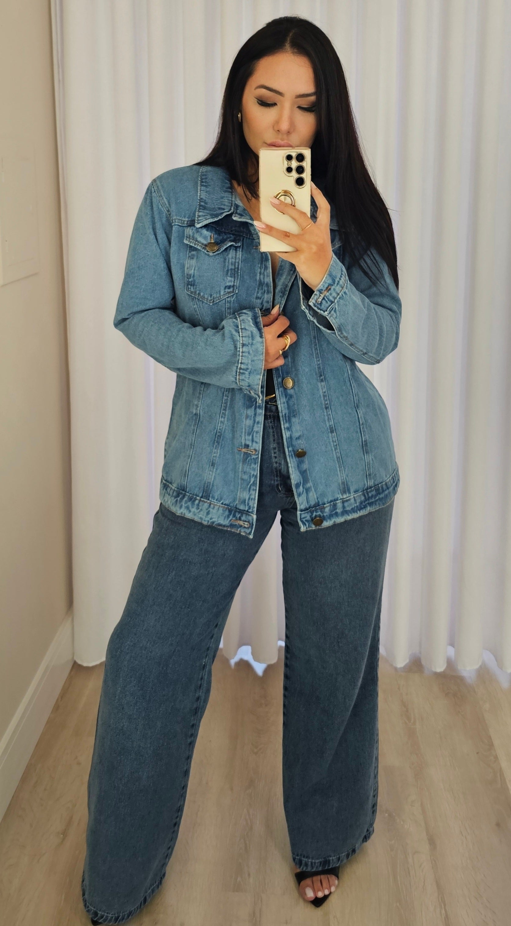 Camisa feminina oversized de jeans estruturado 100% algodão - moderna e atemporal