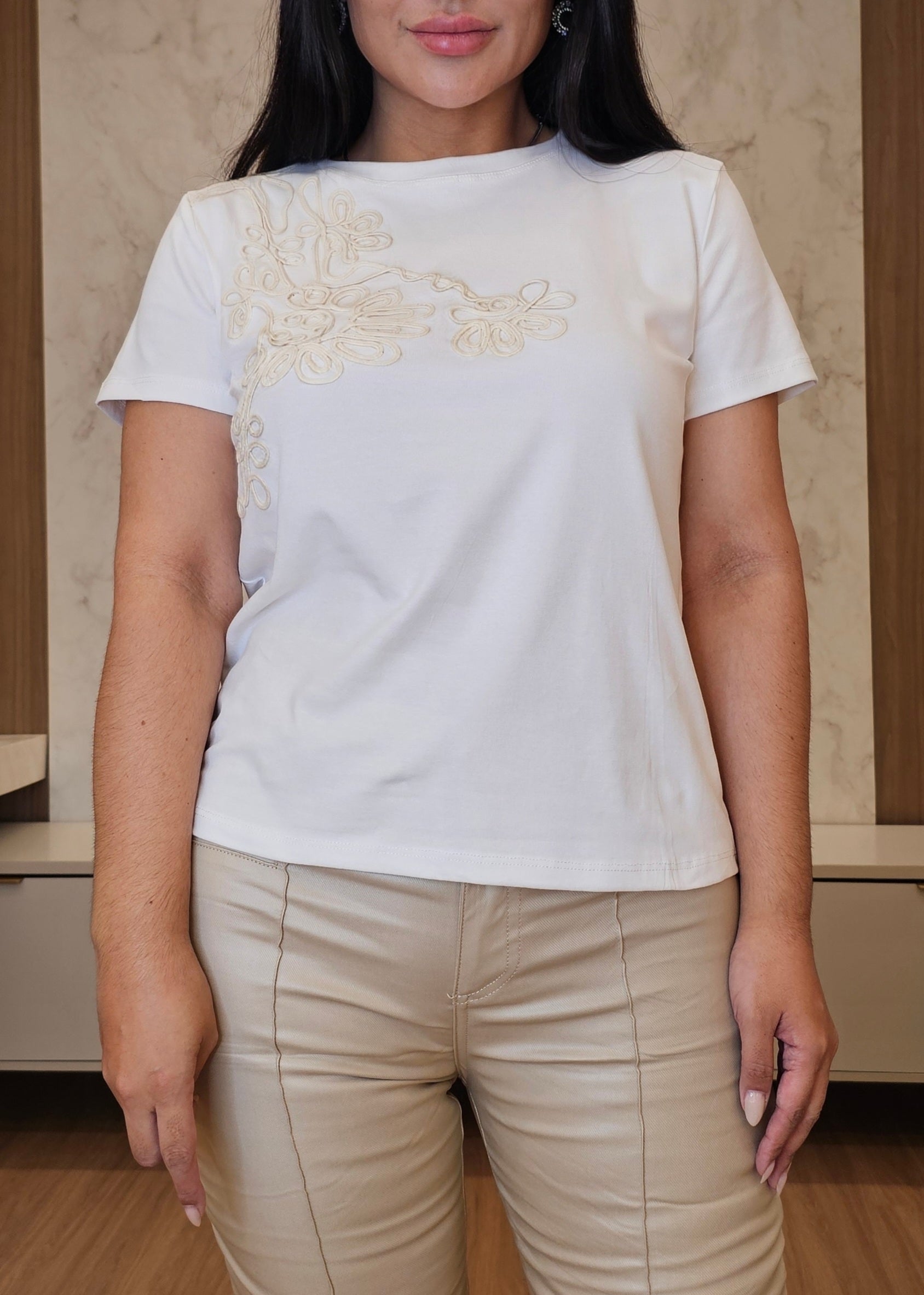 Blusa Feminina bordada Branca, Algodão com Elastano