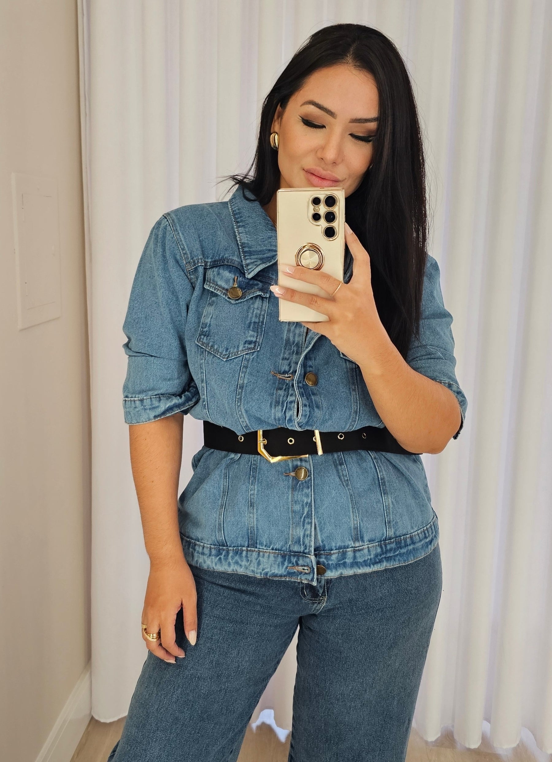 Camisa feminina oversized de jeans estruturado 100% algodão - moderna e atemporal