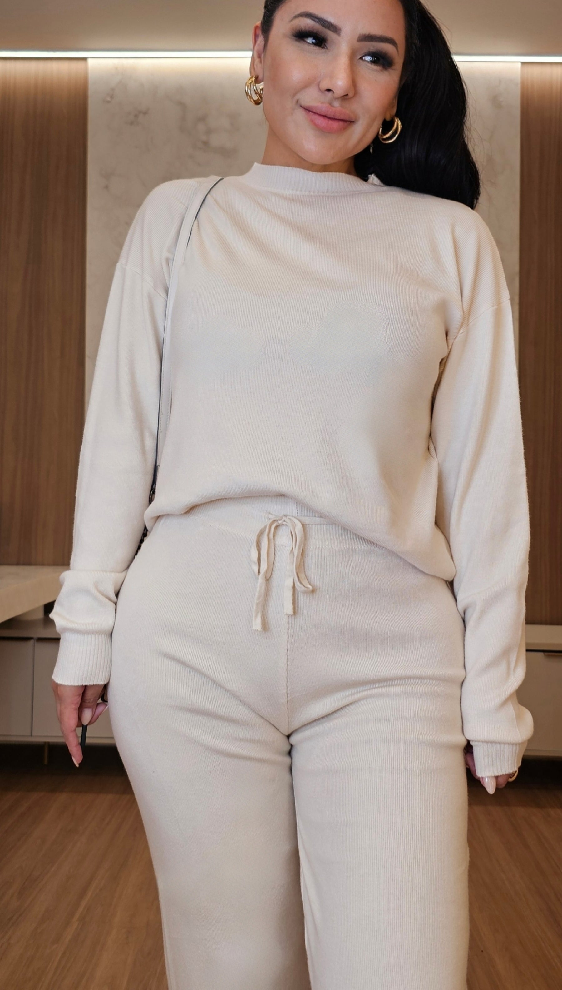 Conjunto feminino Off-White de calça e blusa manga longa - Premium