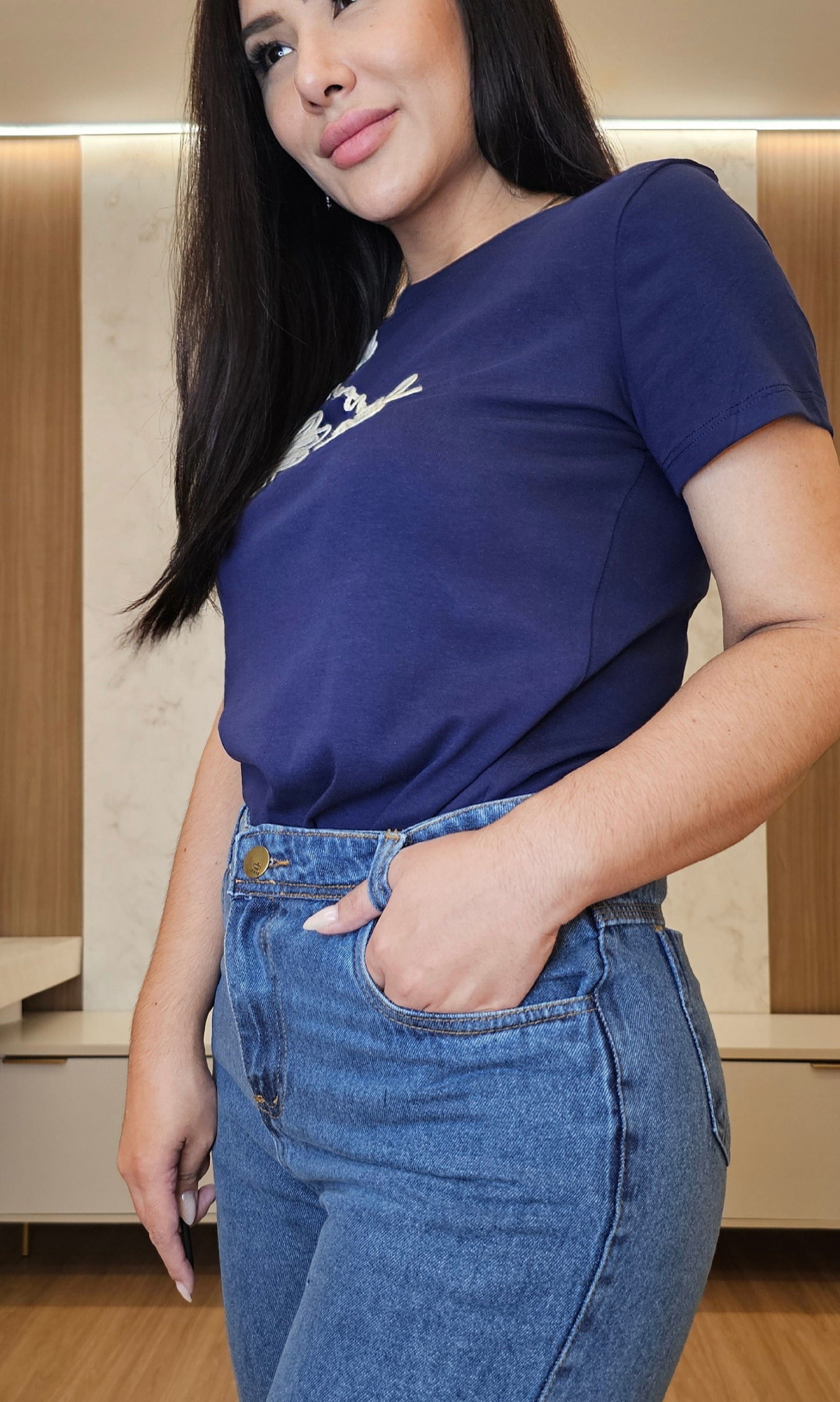 Blusa Feminina Bordada Azul Marinho Algodão com Elastano