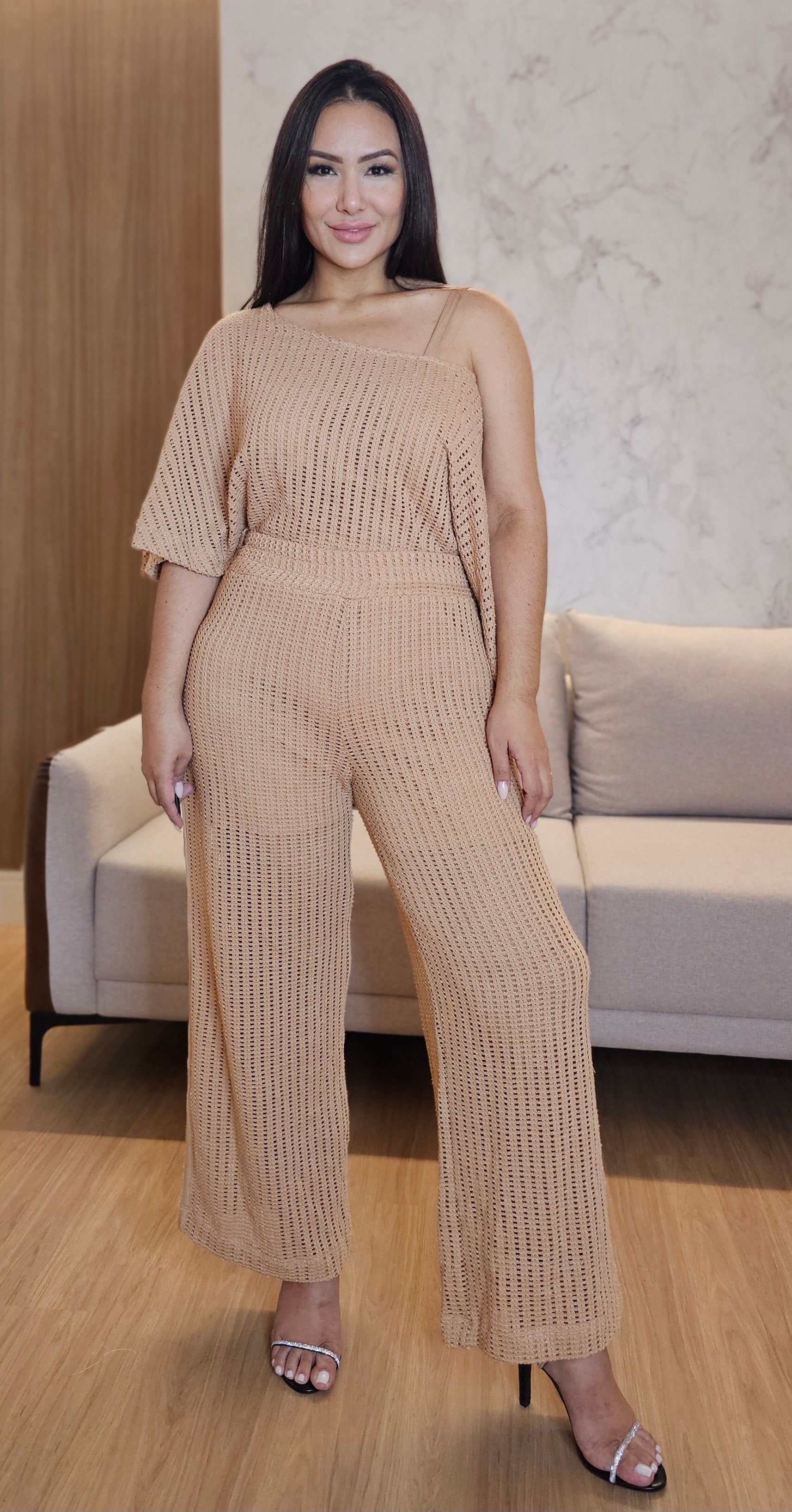 Conjunto Feminino de Tricô Premium Nude – Blusa Versátil e Calça com Dupla Possibilidade de Uso