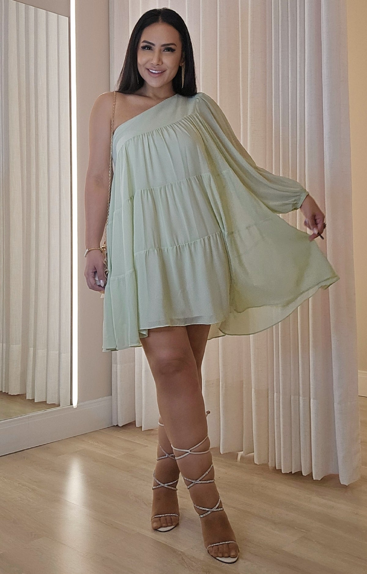 Vestido Curto Ombro Único Verde Claro para Festa e Cocktail – Feminino