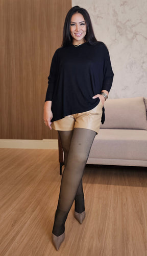 Blusa Feminina Preta Manga Longa – Modelagem Ampla e Elegante