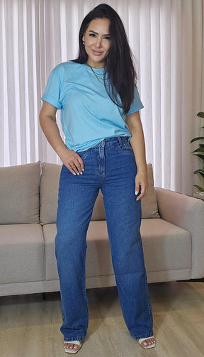 T-shirt Azul Feminina em Algodão Premium com Caimento Leve e Toque Suave