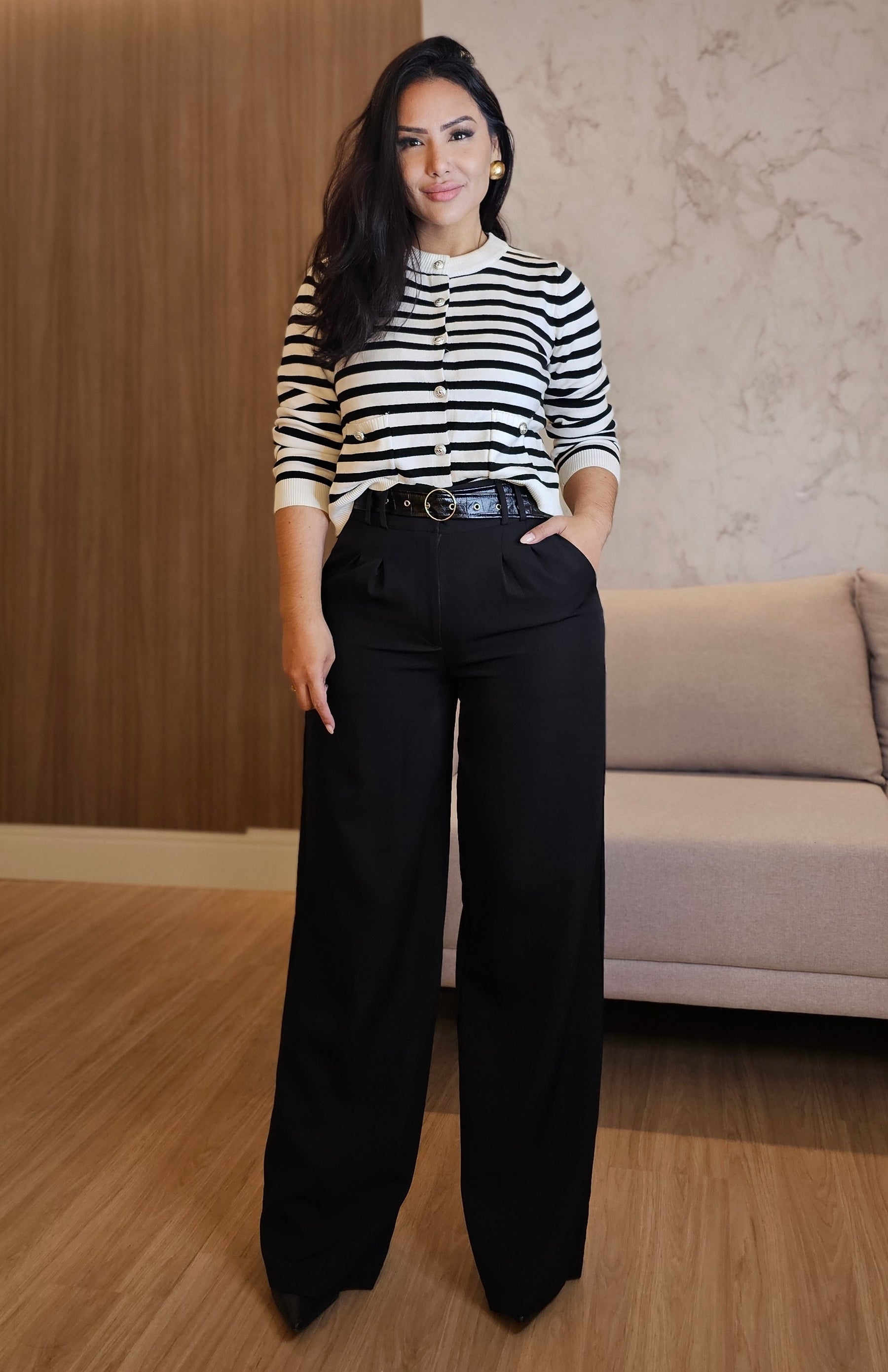 Cardigan Feminino Listrado em Modal Premium – Botões Funcionais