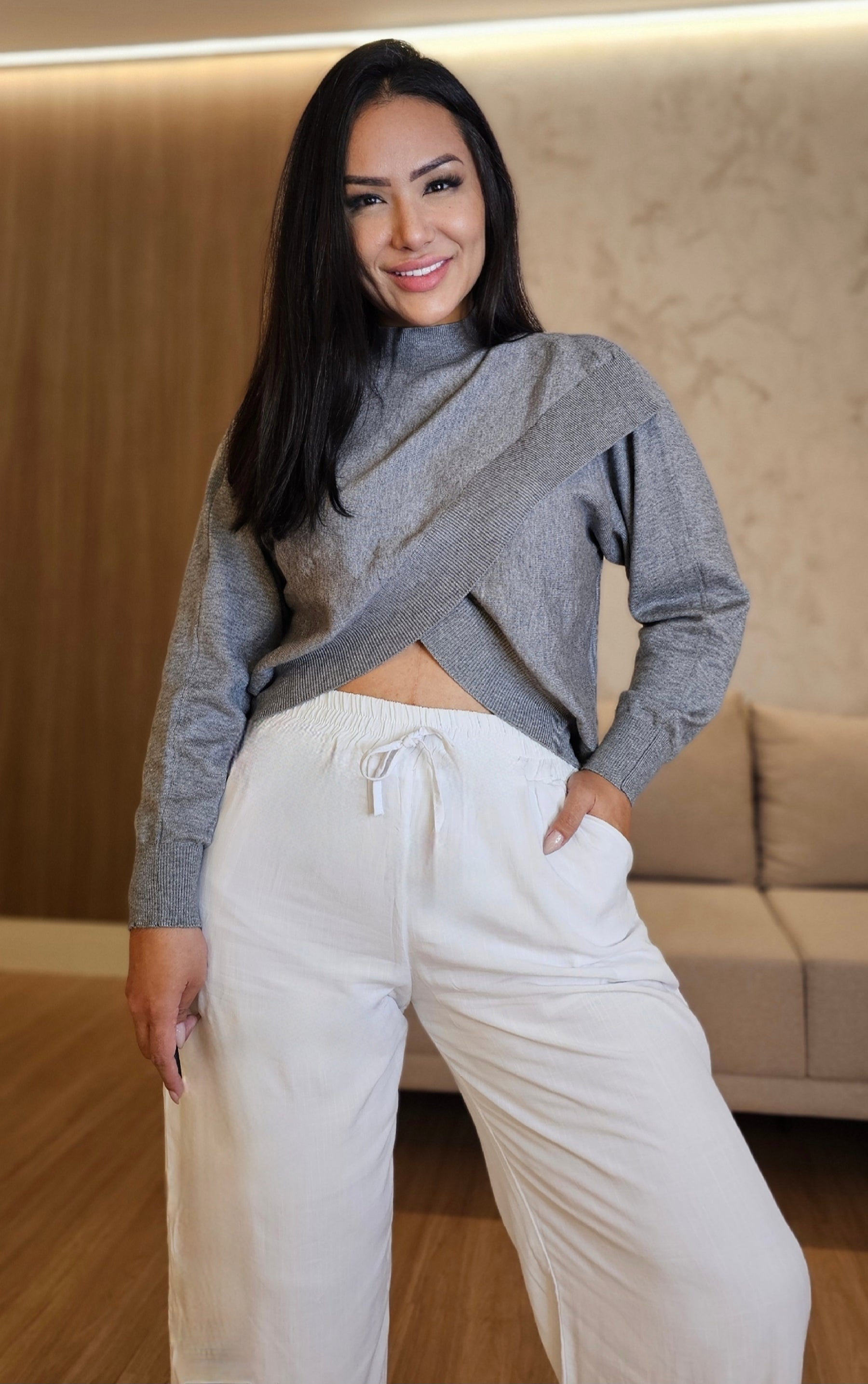 Blusa cinza Feminina Tricot com Detalhe Transpassado e Elastano