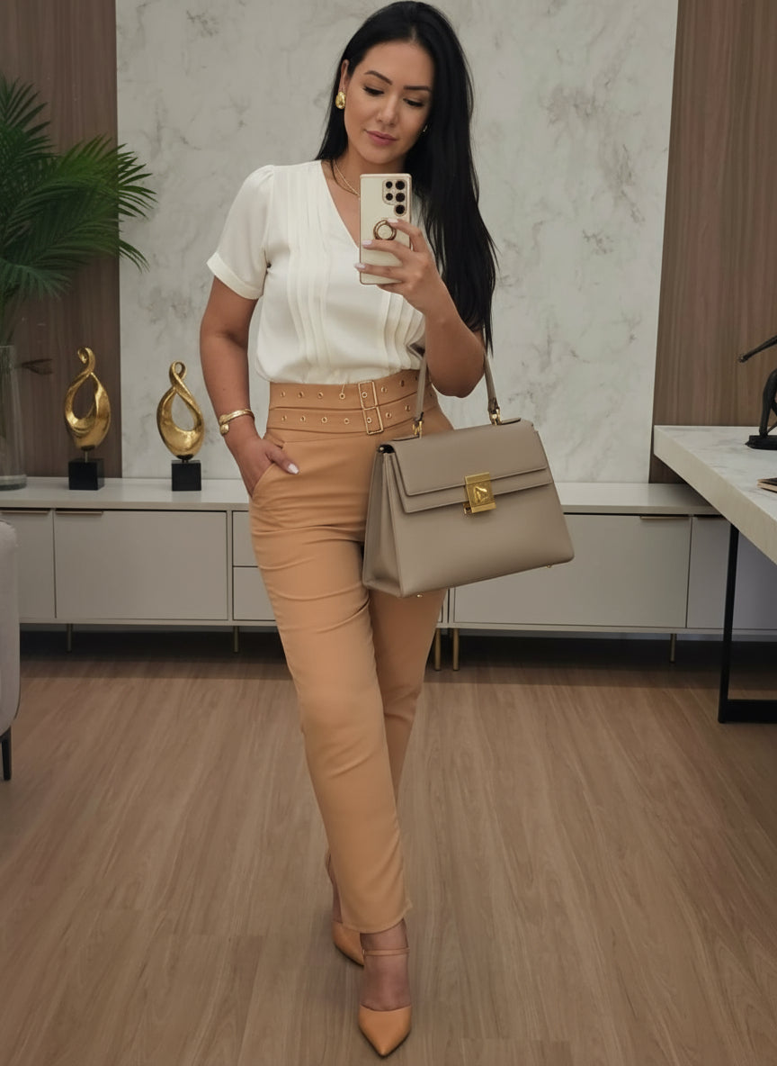 Calça feminina preta com Cinto Duplo