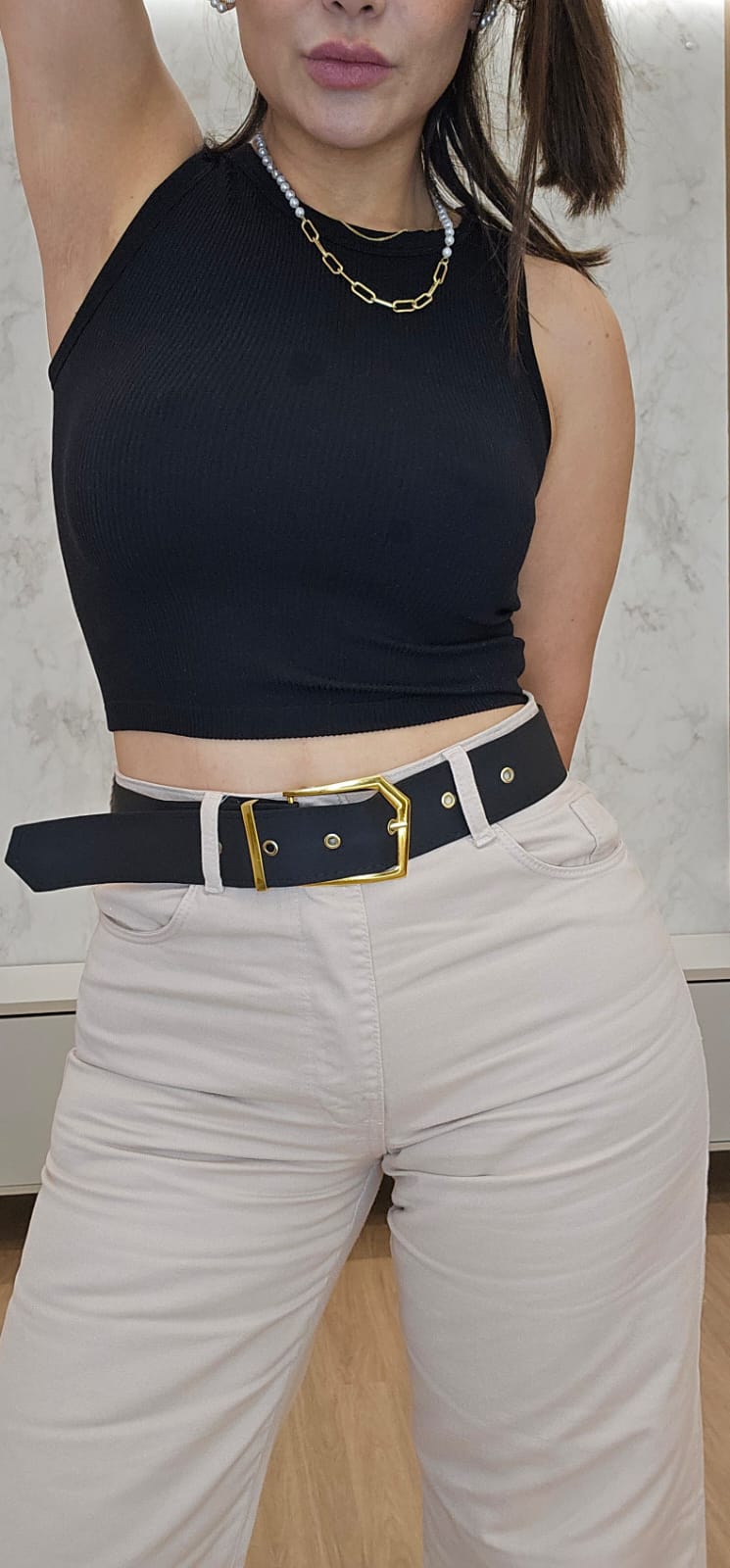 Calça Pantalona feminina nude em Sarja com cintura alta e bolsos – Ellen