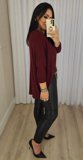 Blusa Feminina Marsala Manga Longa – Modelagem Ampla e Elegante