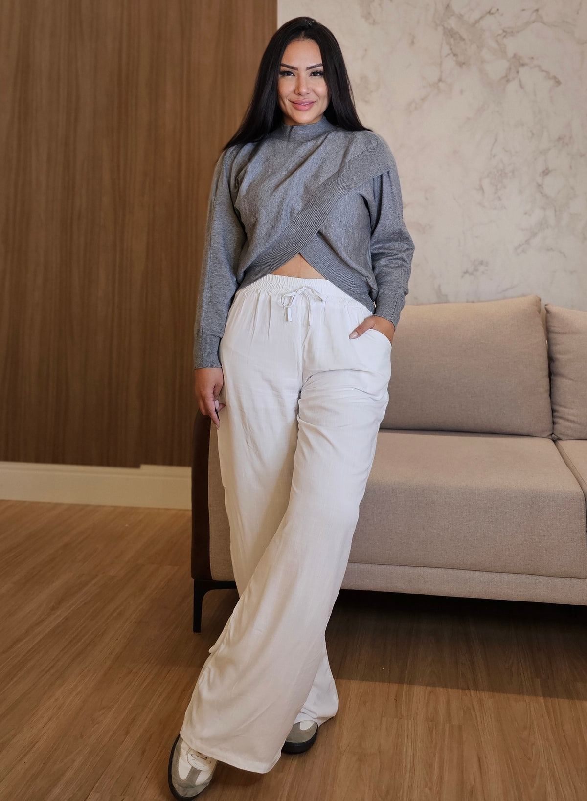 Blusa cinza Feminina Tricot com Detalhe Transpassado e Elastano