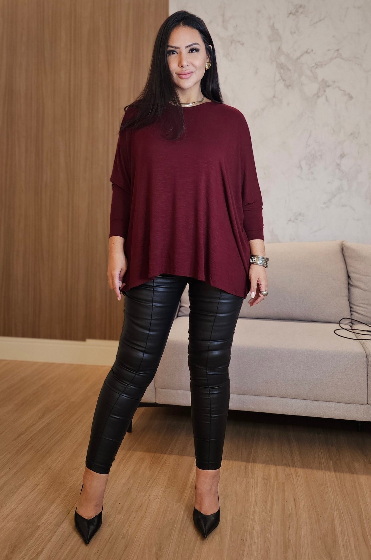 Blusa Feminina Marsala Manga Longa – Modelagem Ampla e Elegante