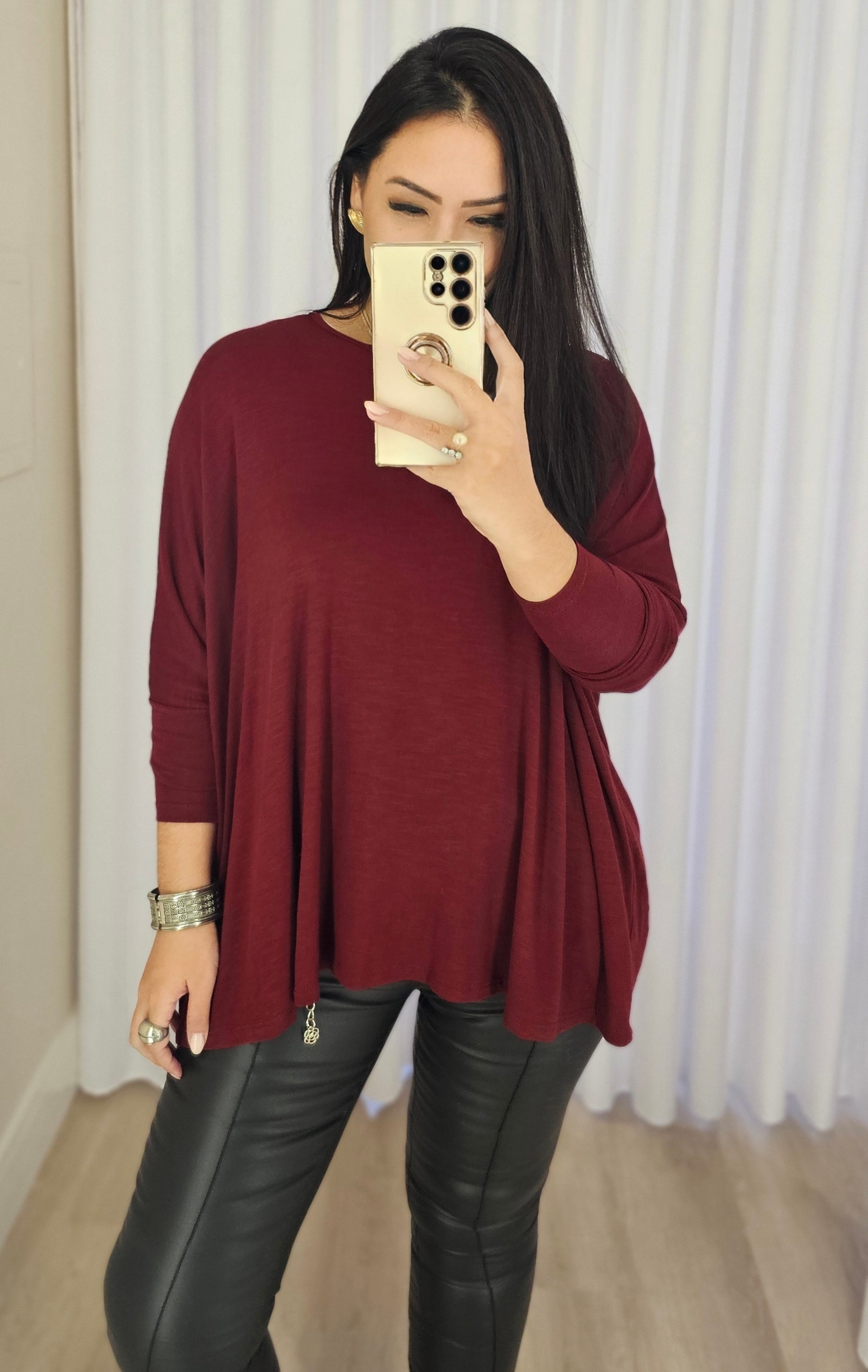 Blusa Feminina Marsala Manga Longa – Modelagem Ampla e Elegante