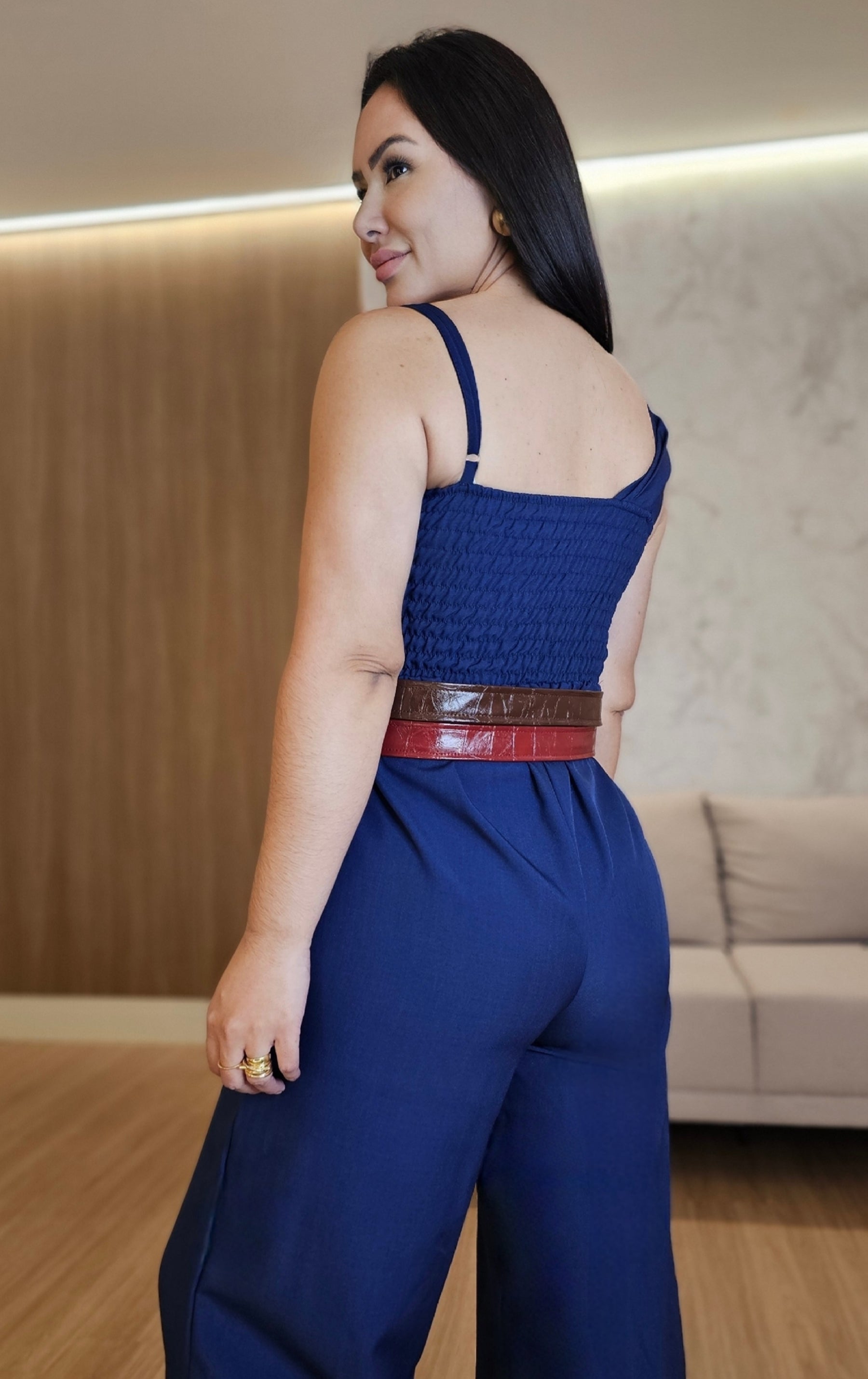 Macacão Feminino One Shoulder Azul Marinho – Elegância e Versatilidade